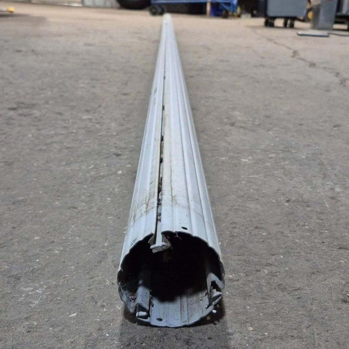 Used Dometic Awning Roller Tube - 18' - Image 4