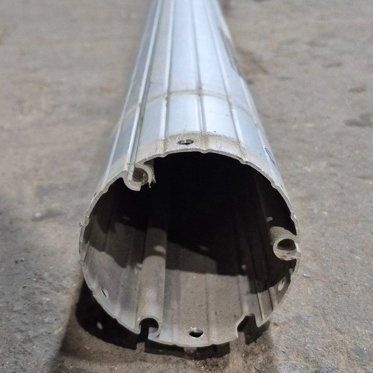 Used Dometic Awning Roller Tube 15' - Image 4