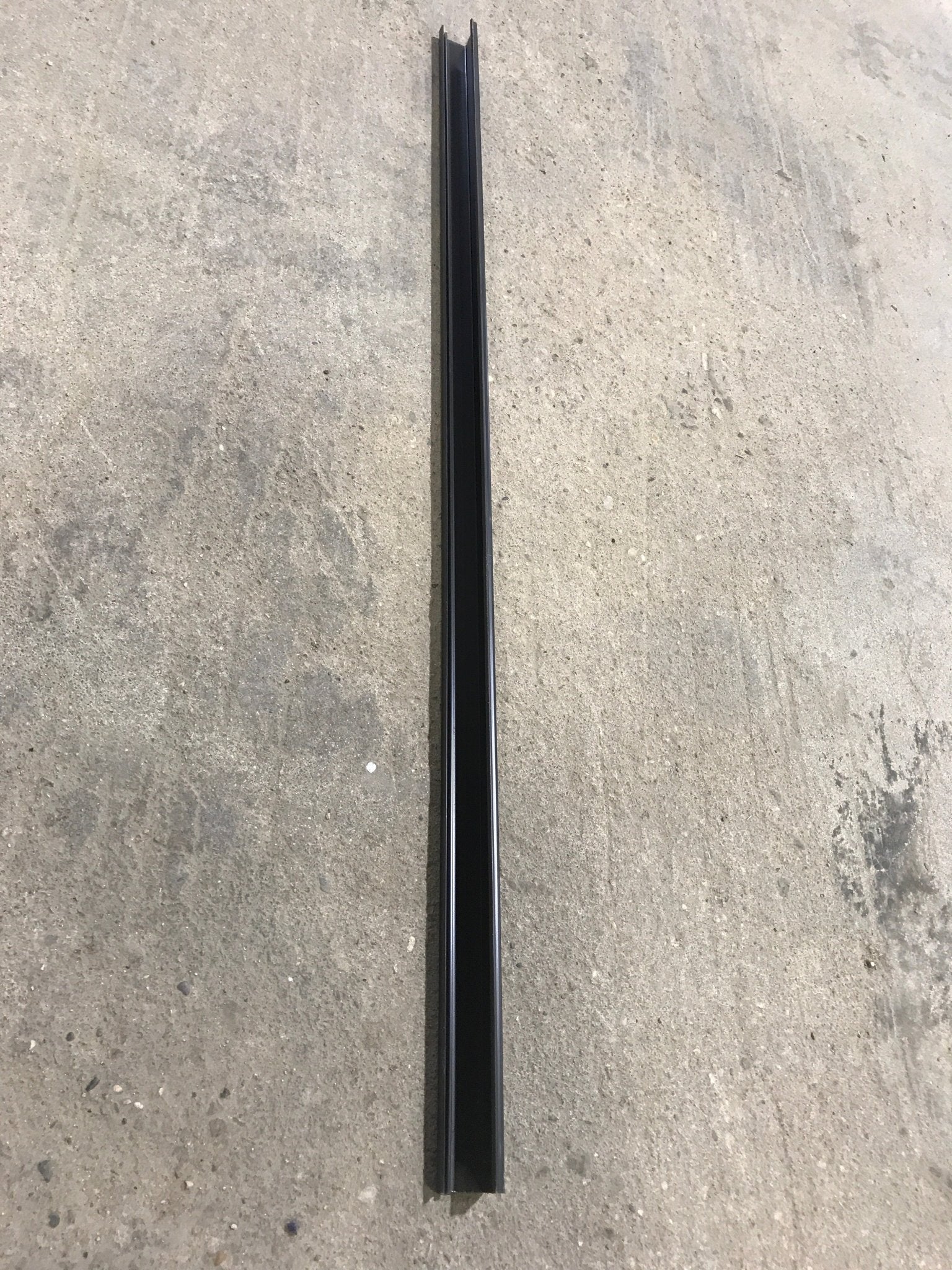 Used Dometic Black Fridge Door Side Trim 3850982053 - Image 3