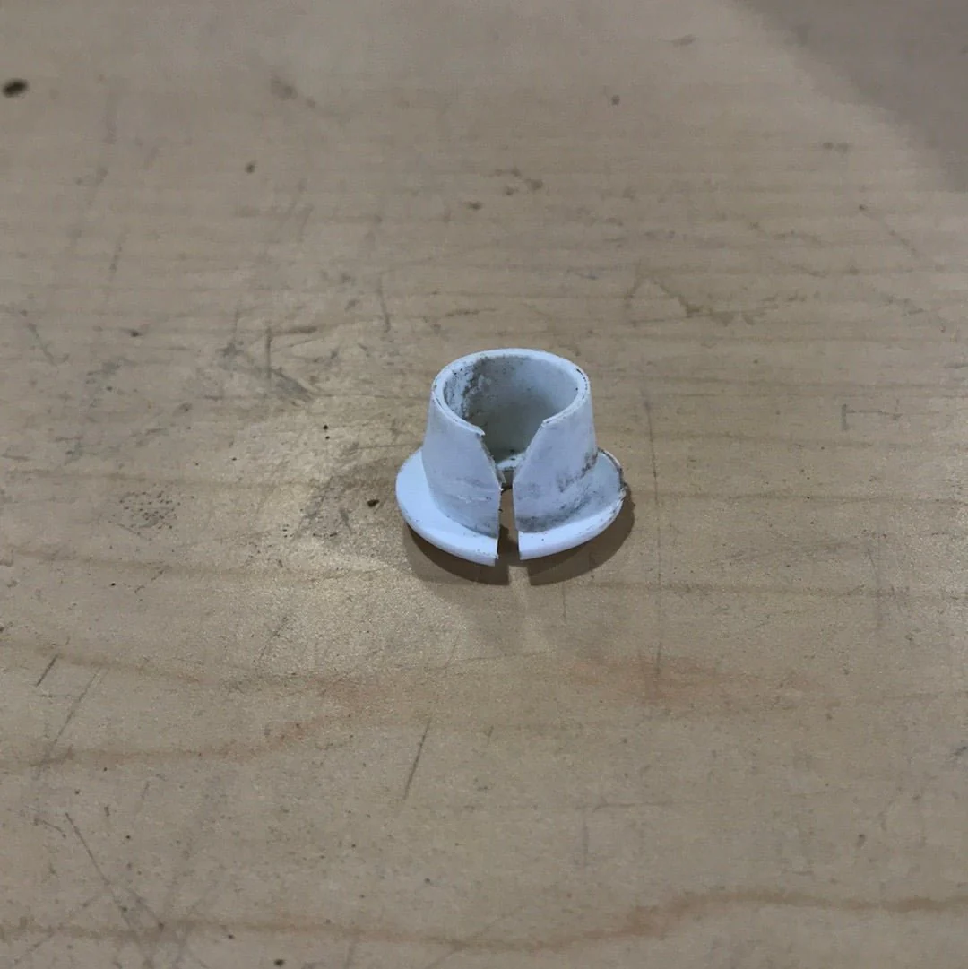 Used Dometic Drainage Plug- 2932115013 - Image 3