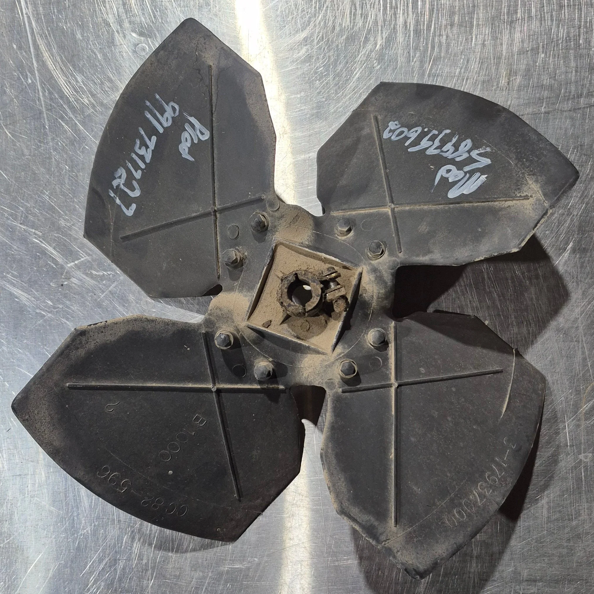 Used Dometic / Duo-therm Air Conditioner Fan Blade  - 317937.000