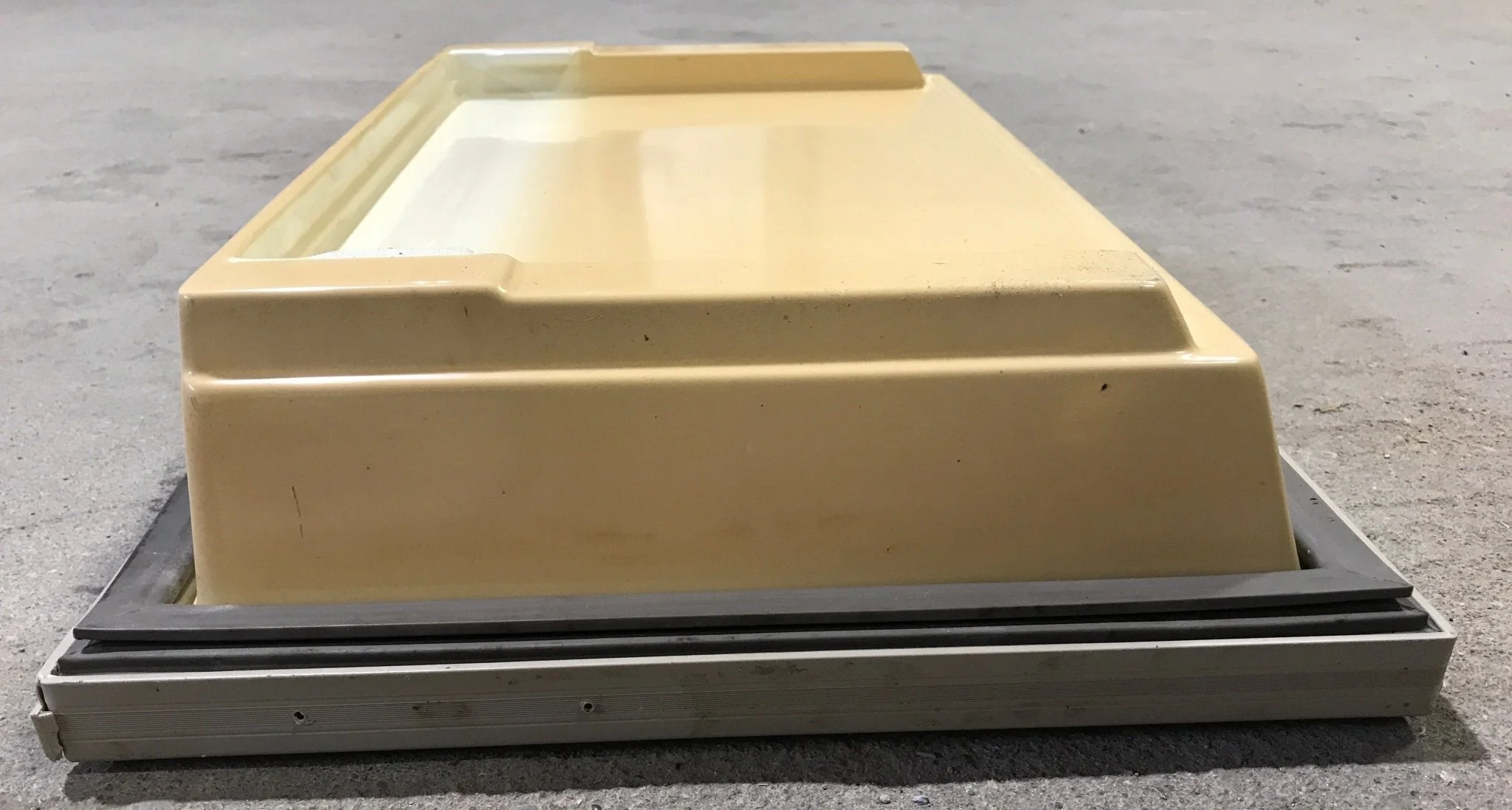 Used Dometic Freezer Door - 2931589119 - Image 3