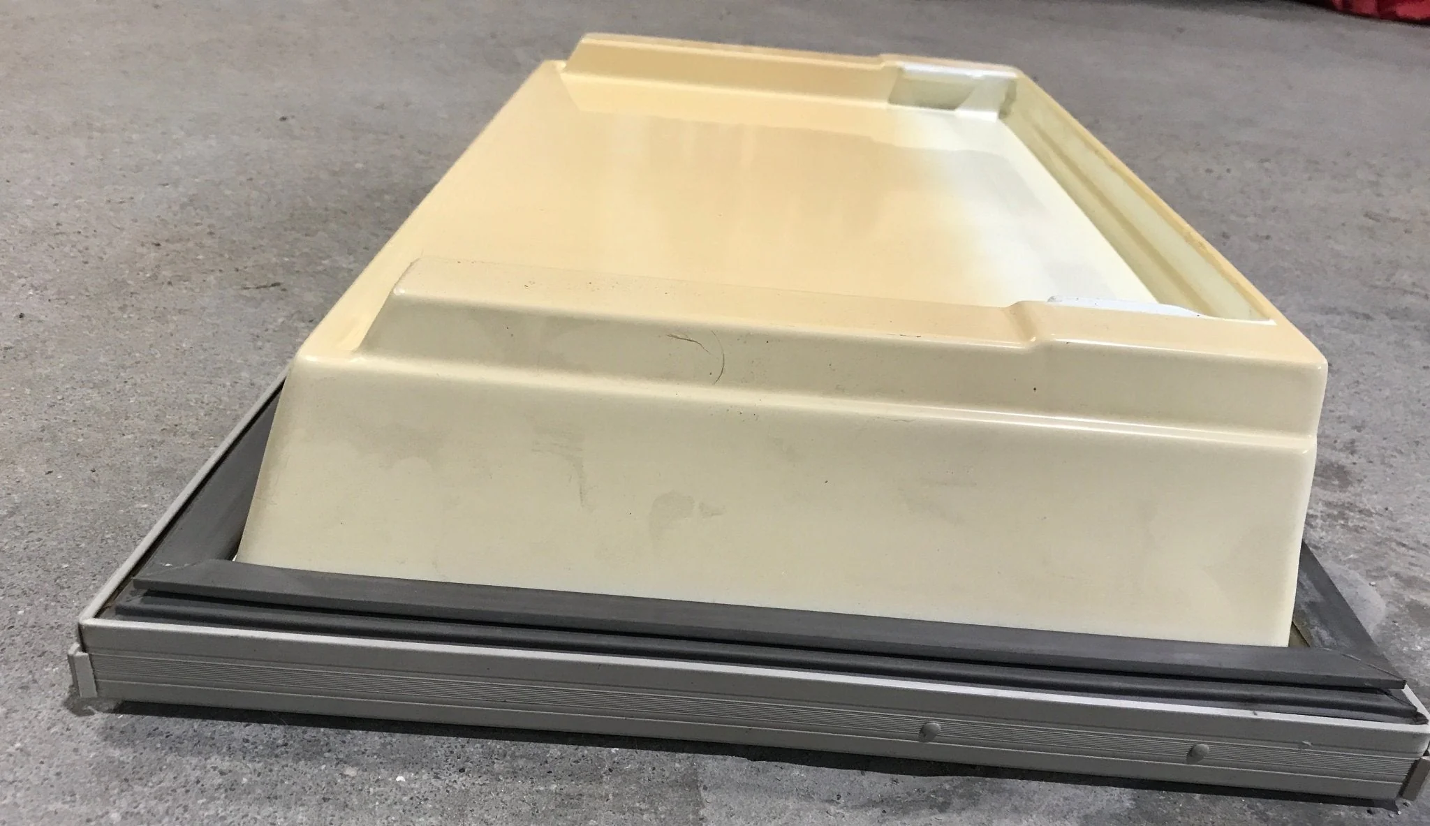 Used Dometic Freezer Door - 2931589119 - Image 4