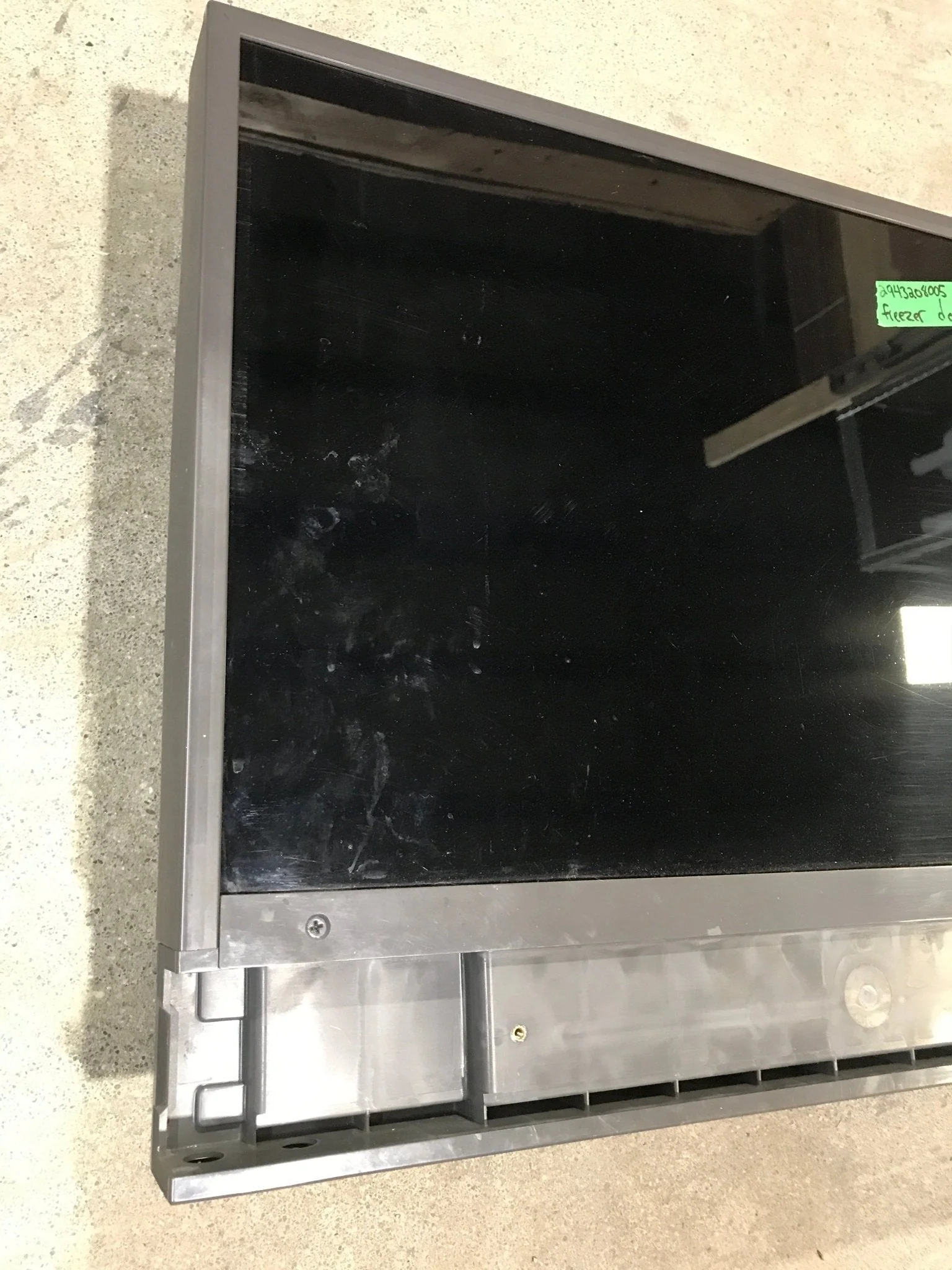 Used Dometic Freezer Door - 2943208005 - Image 4