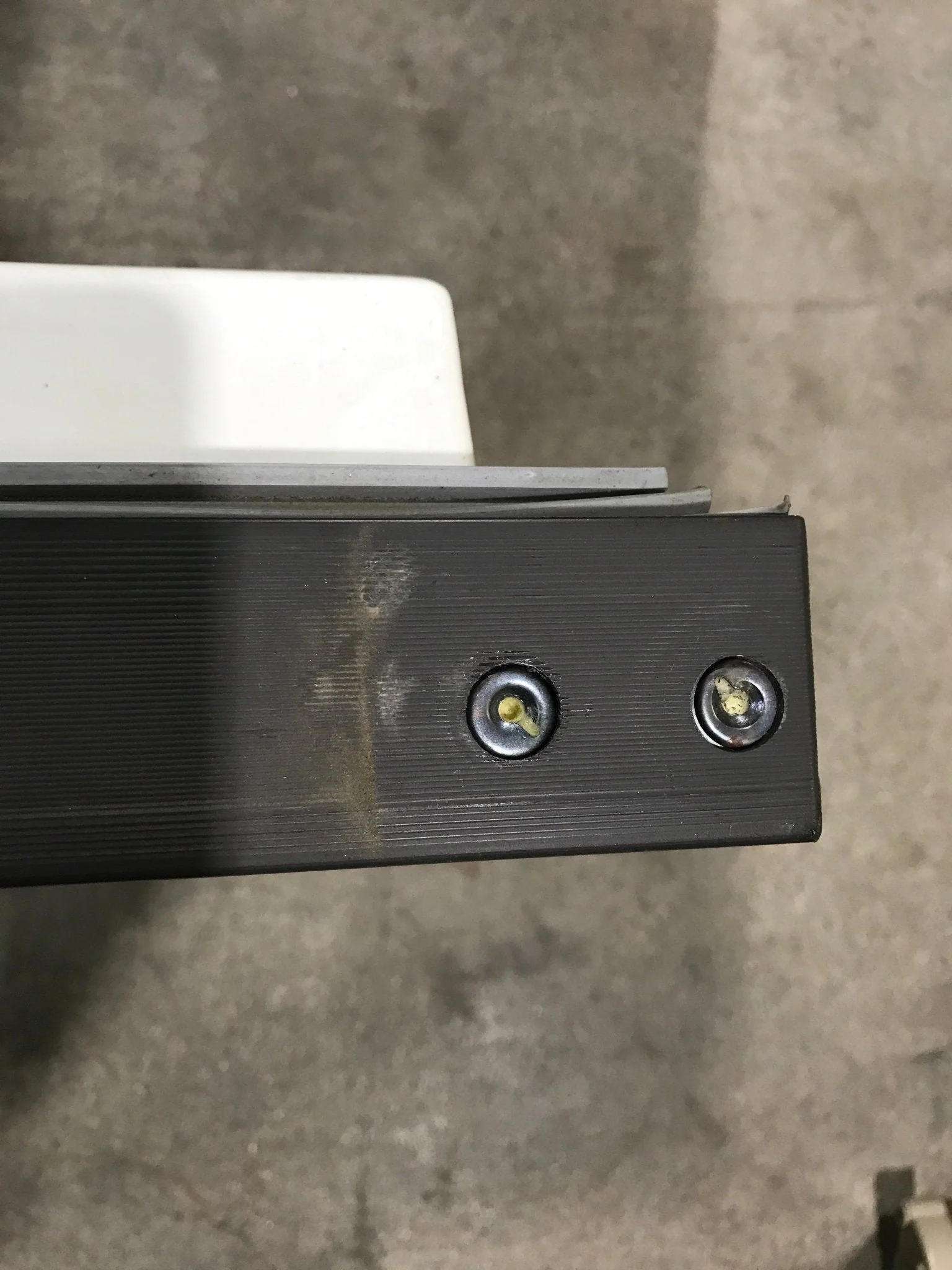 Used Dometic Freezer Door - 2943208005 - Image 7