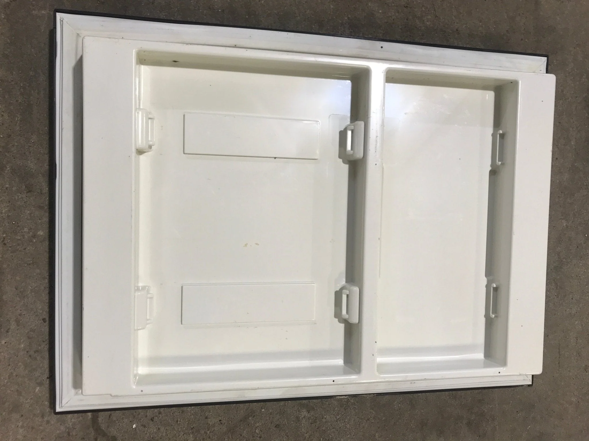 Used Dometic Freezer Door, Right Hand - 2932561190 - Image 4