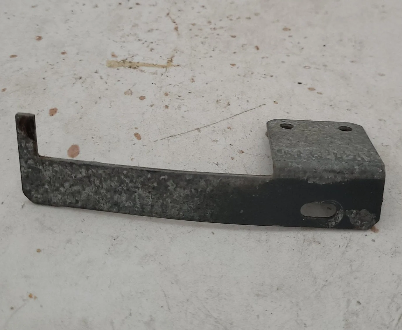 Used Dometic Fridge Door Mounting Plate, Right Hand - 2931459024 - Image 3
