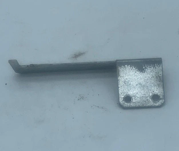 Used Dometic Fridge Door Mounting Plate, Left Hand - 2931459016 - Image 3
