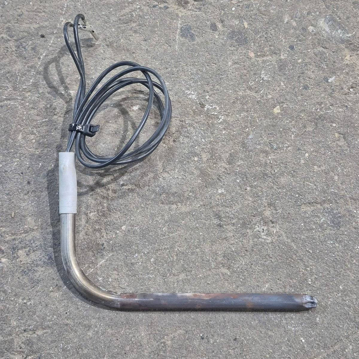 Used Dometic Heating Element, 120 Volt, 175 Watt - 3850644455 - Image 2