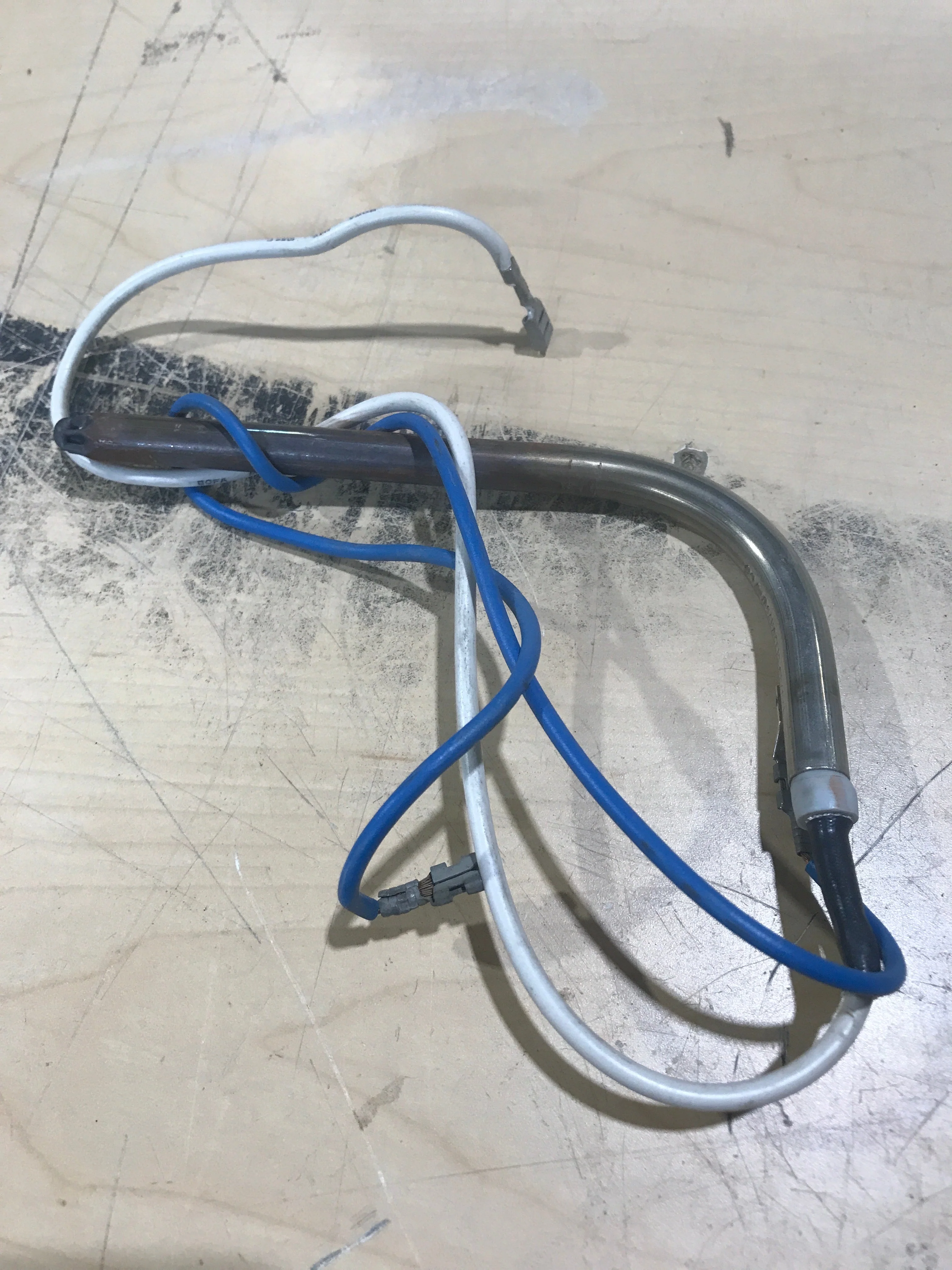 Used Dometic Heating Element, 12Volt, 175 Watt - 173739012 - Image 2