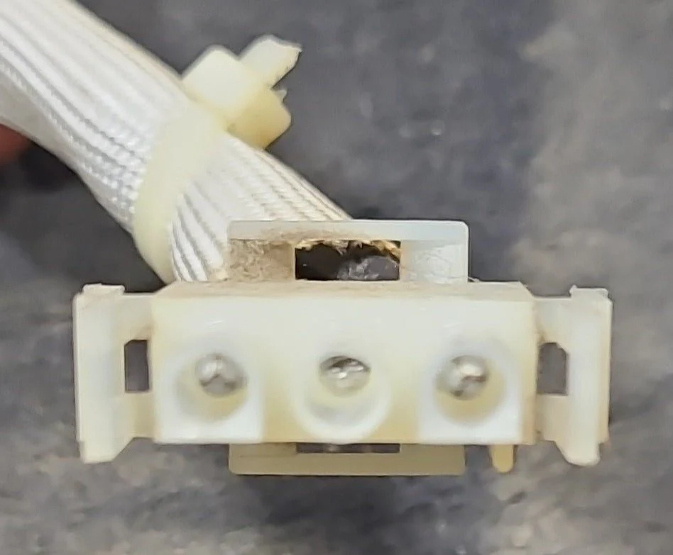 Used Dometic Penguin A/C 610015103 Ceiling Assembly - Image 6