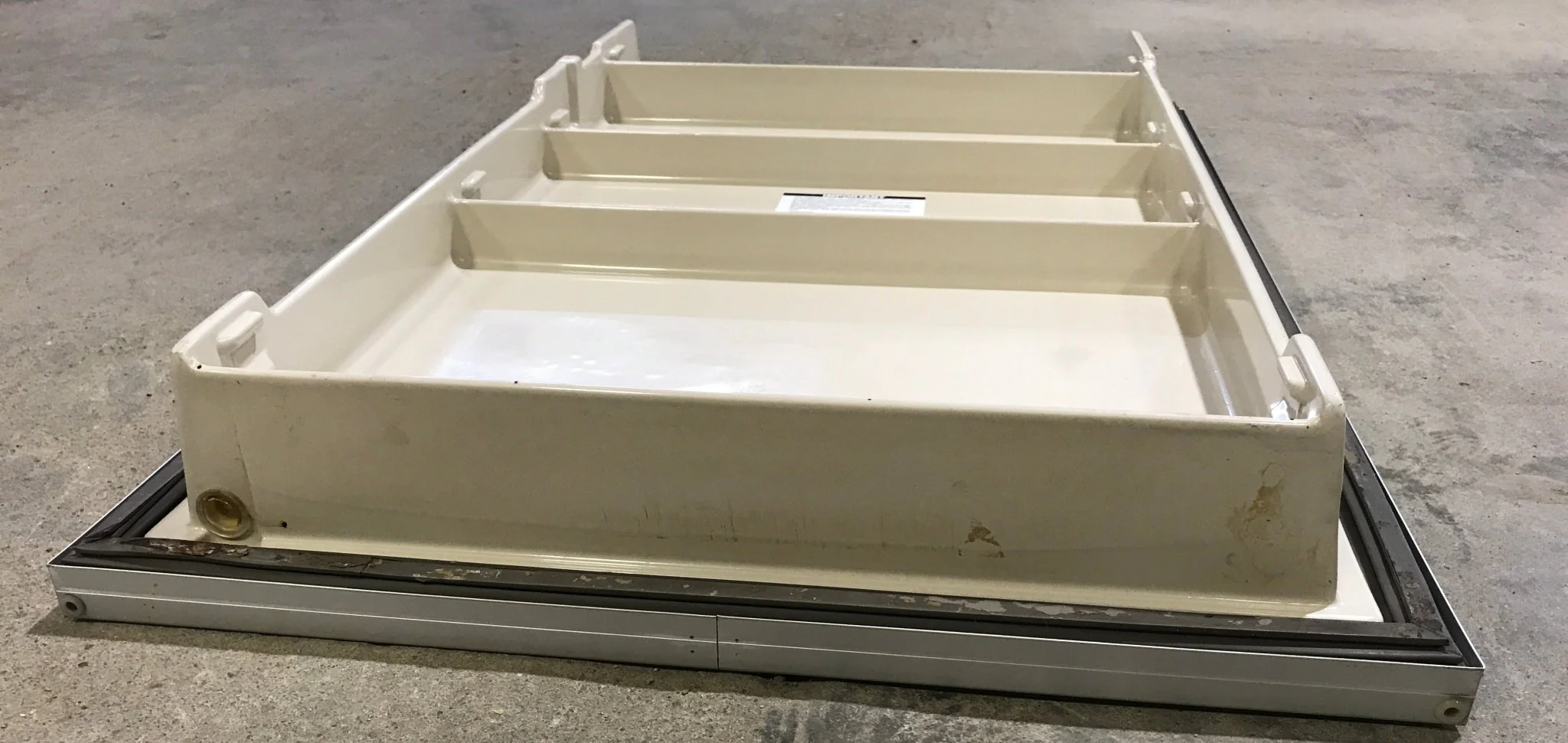 Used Dometic Refrigerator Door - 2930929142 - 24 3/8" W x 37" H - Image 5