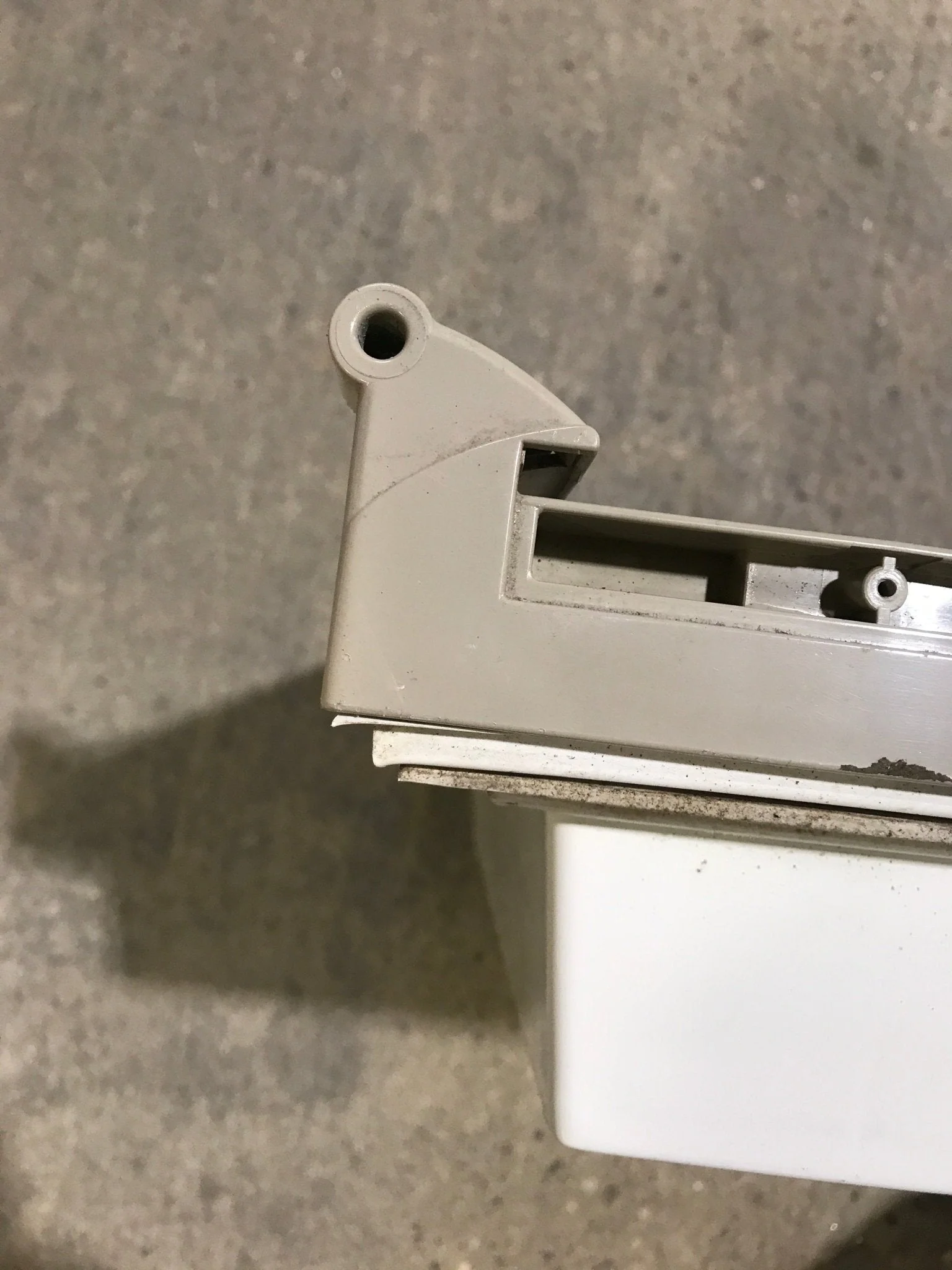 Used Dometic RH Freezer Door 2932561141 - Image 5