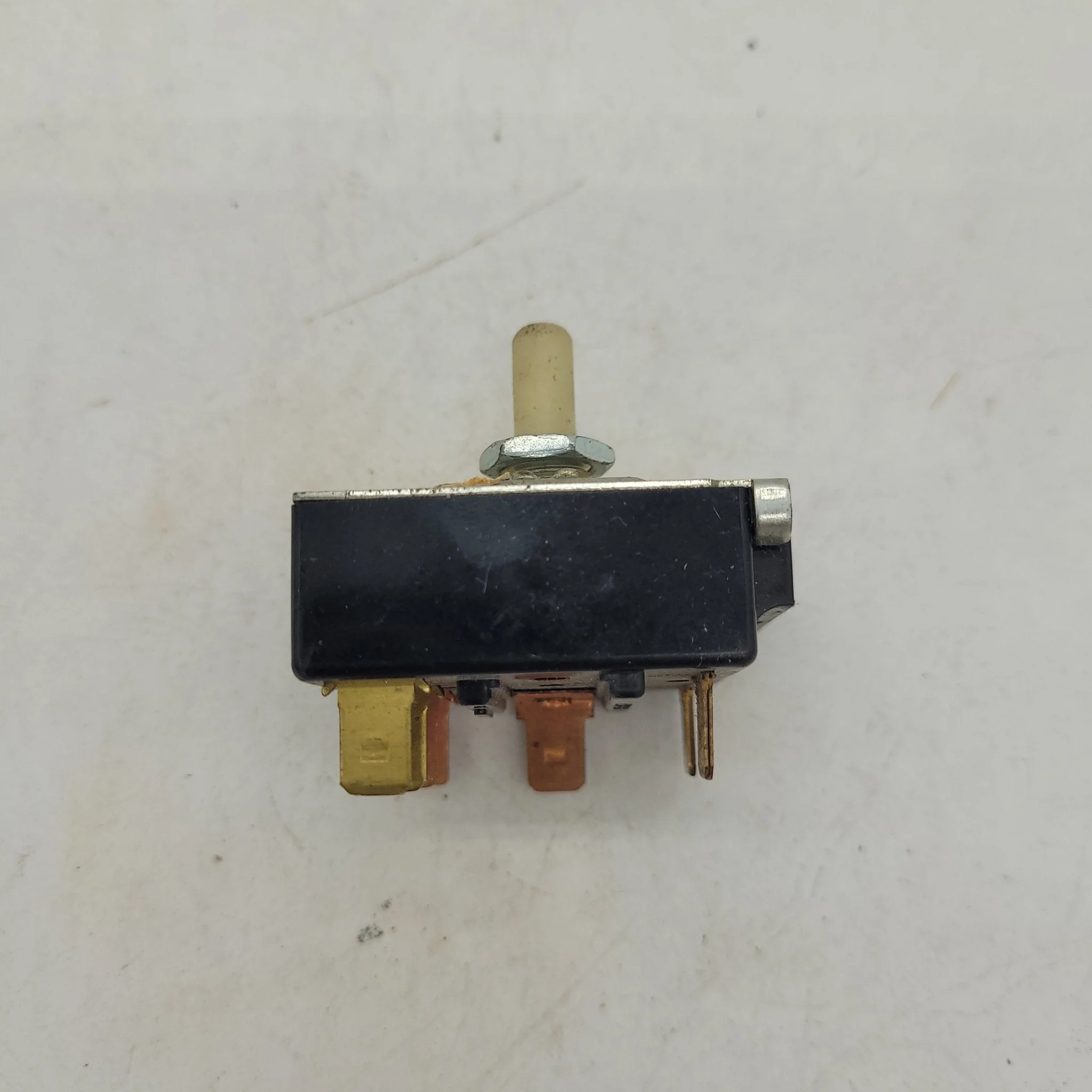 Used Dometic Air Conditioner Rotary Switch - 20250 - Image 4