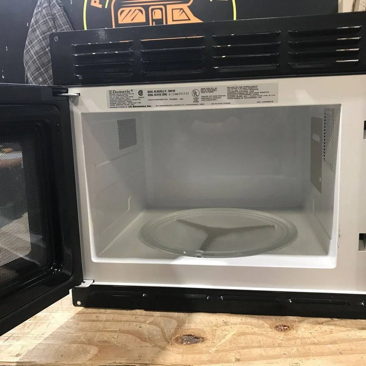 Used Dometic RV Microwave DMW10B - 20.875" x 11.5" x 14.875" - Image 3