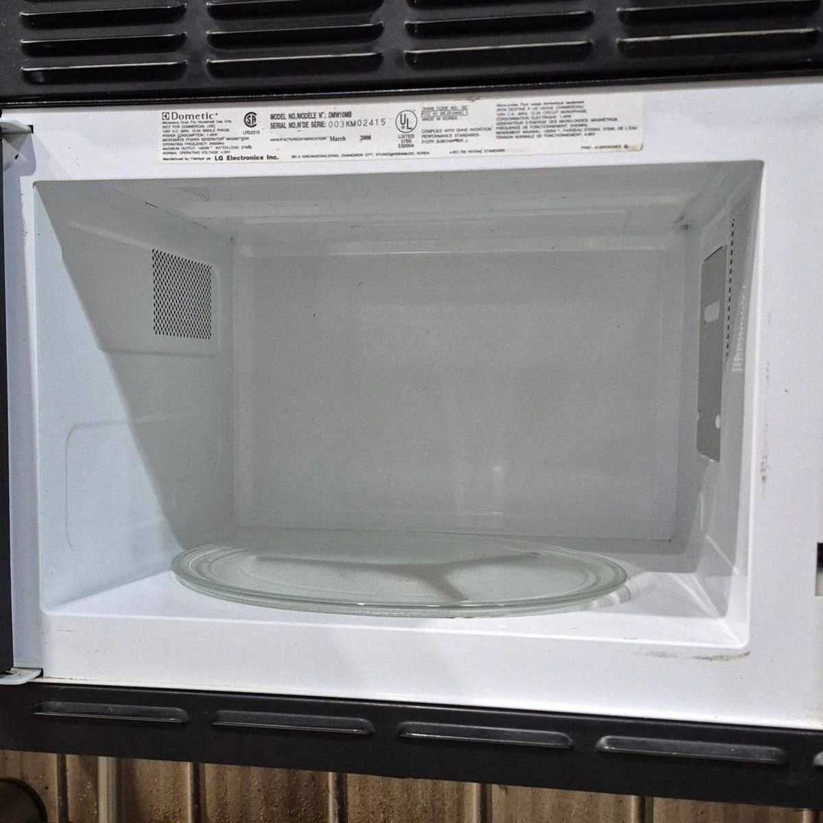 Used Dometic RV Microwave - DMW10MB , 21" x 12 1/4" x 14 1/2" - Image 5