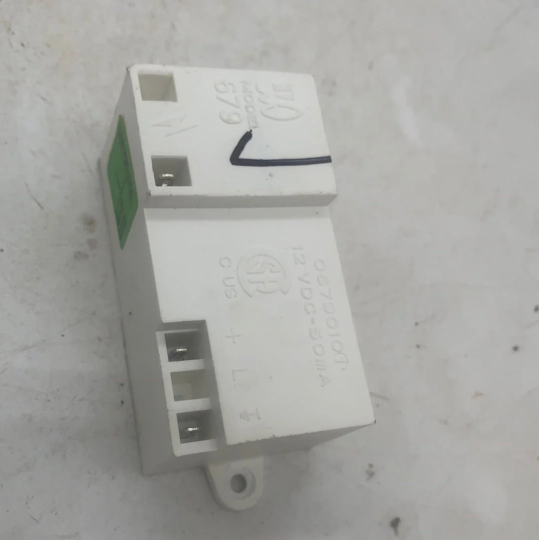 Used Dometic RV Refrigerator Reignitor Model 679 - 2931132019 - 2 prong - Image 3