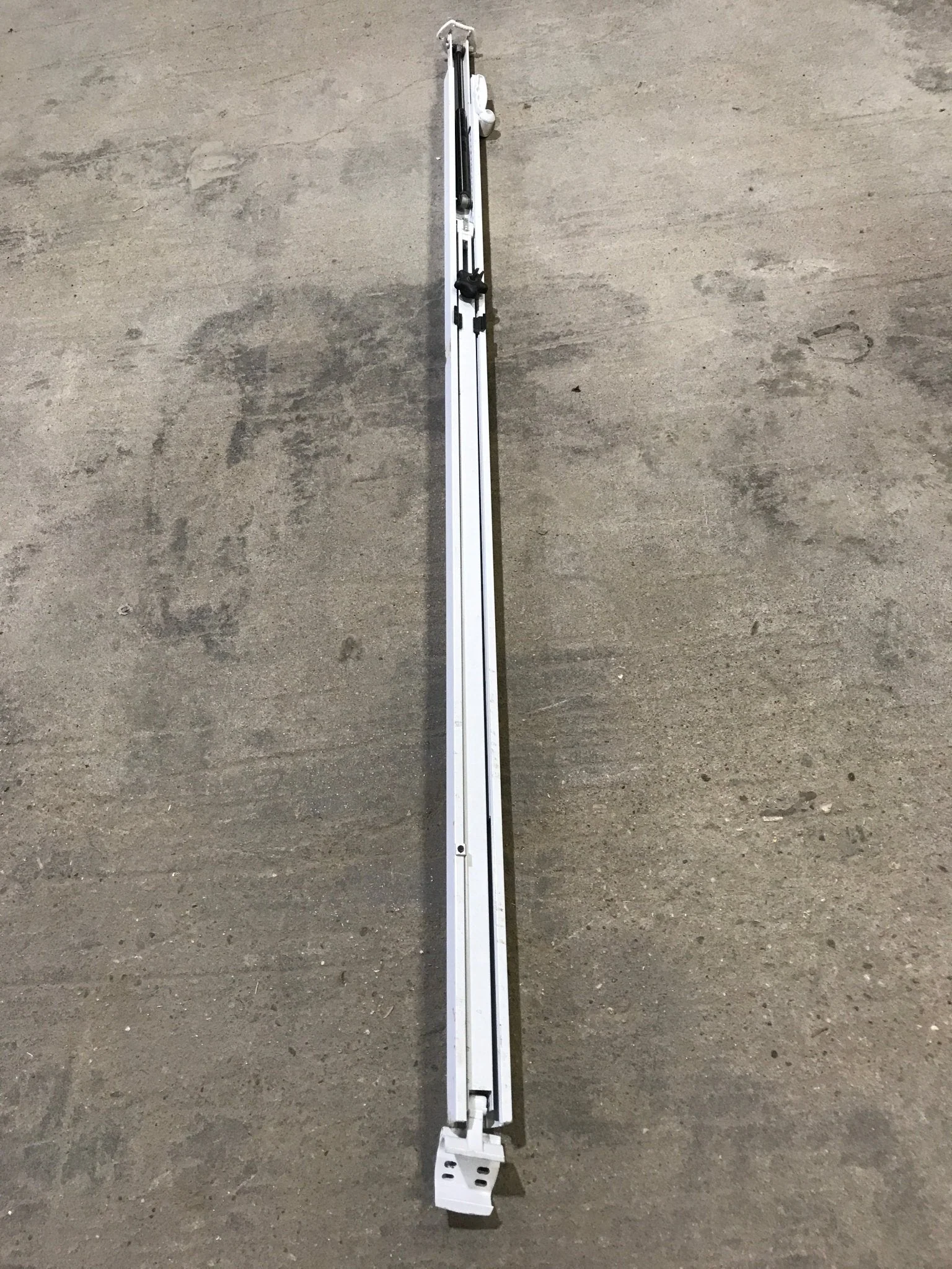 Used Dometic Sunchaser II Single Manual Arm - Image 3