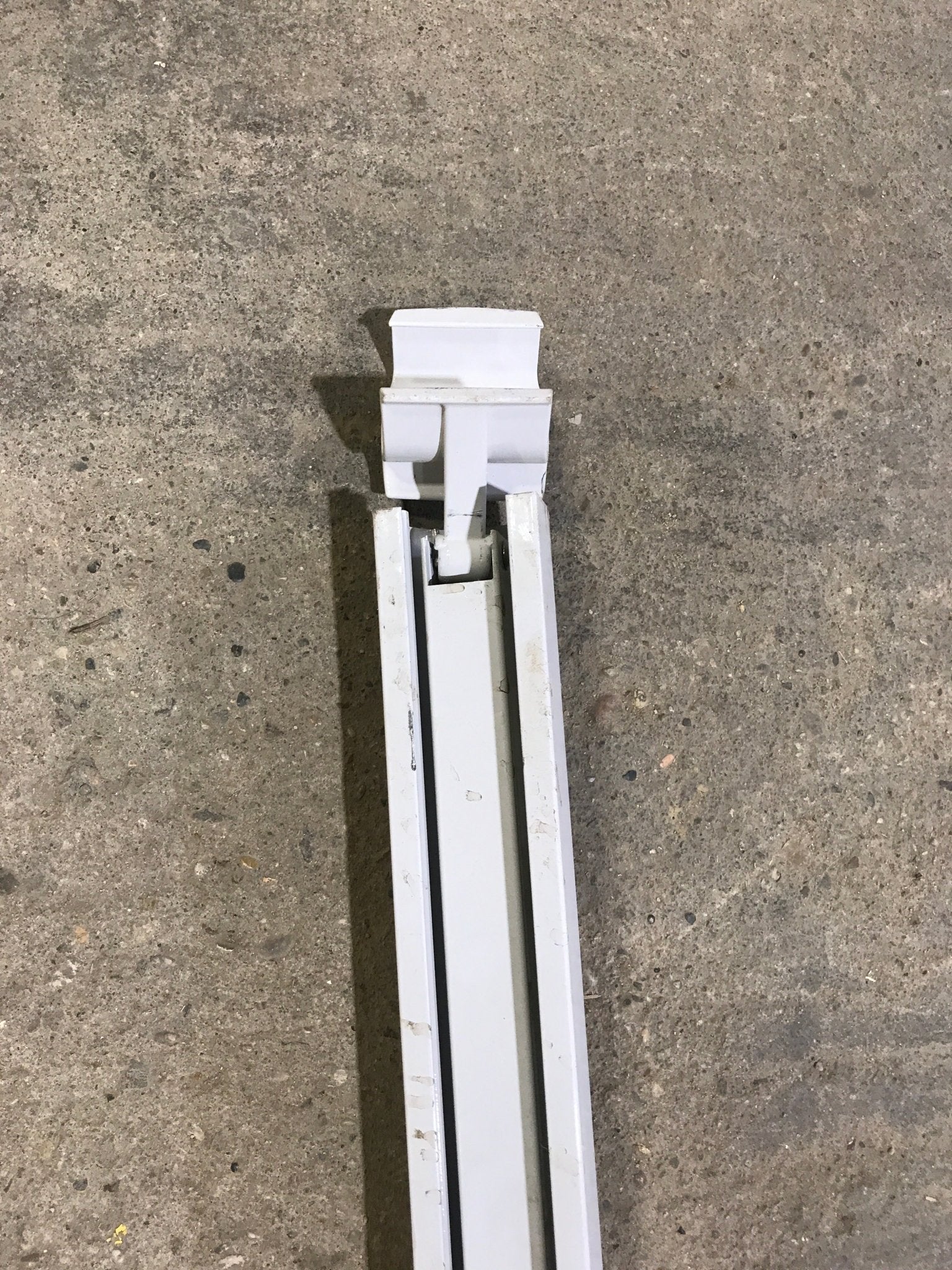 Used Dometic Sunchaser II Single Manual Arm - Image 6