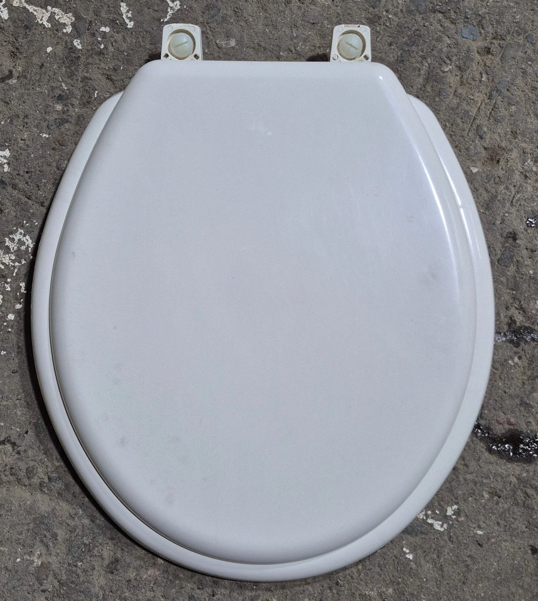 Used Dometic Toilet Seat & Cover Replacement, Off-White - 385344089 , 385312114