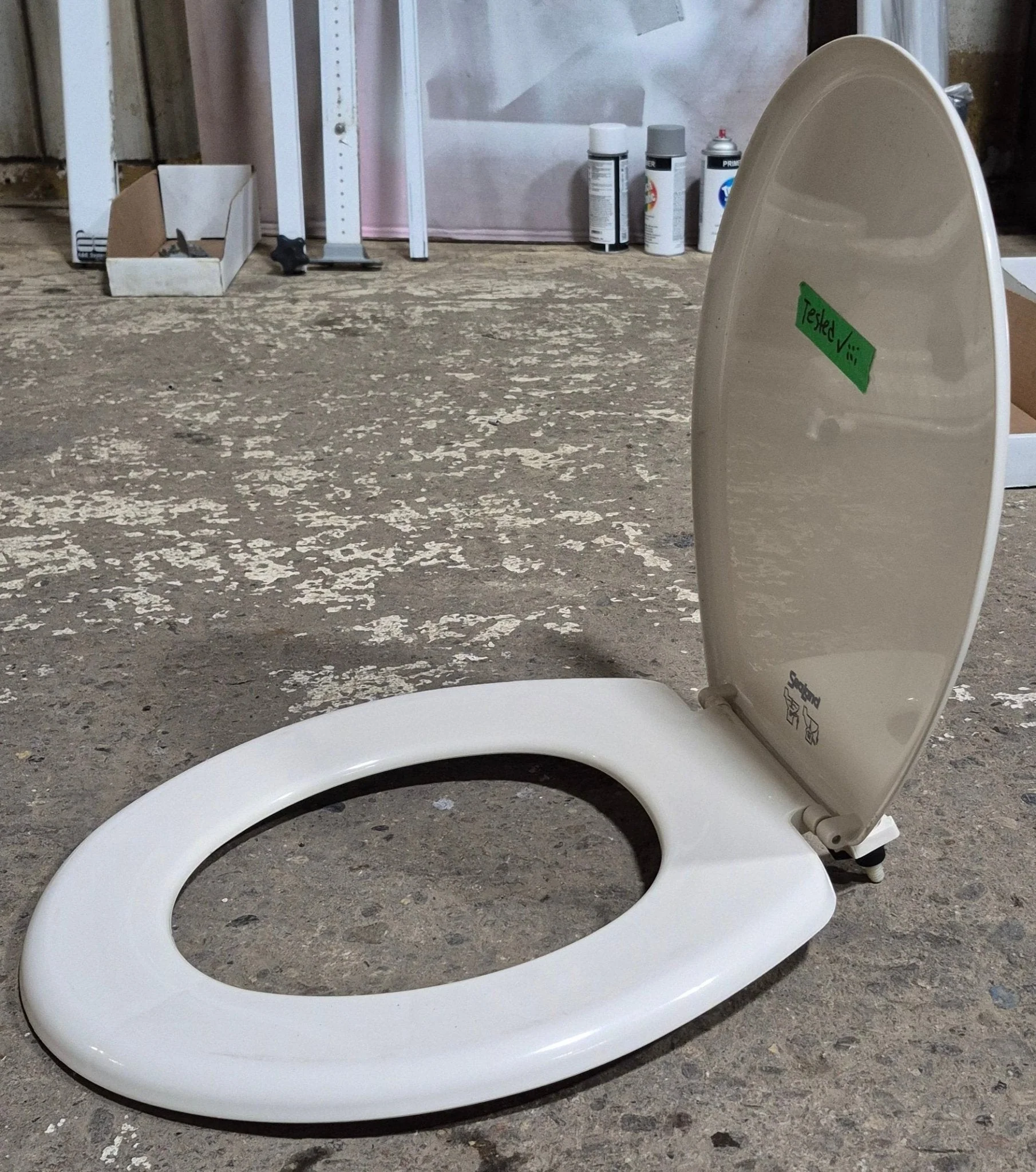 Used Dometic Toilet Seat & Cover Replacement, Off-White - 385344089 , 385312114 - Image 3