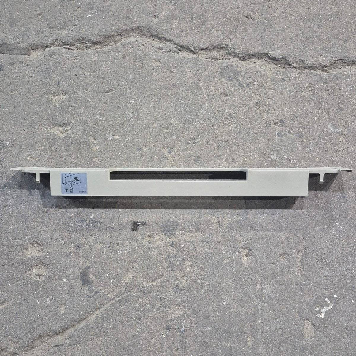 Used Dometic Top Cover/ Trim - 2932640010 - Image 3