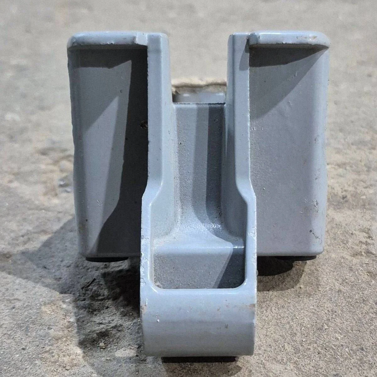 Used Dometic Upper Bracket, Grey - 3308106.000M - Image 5