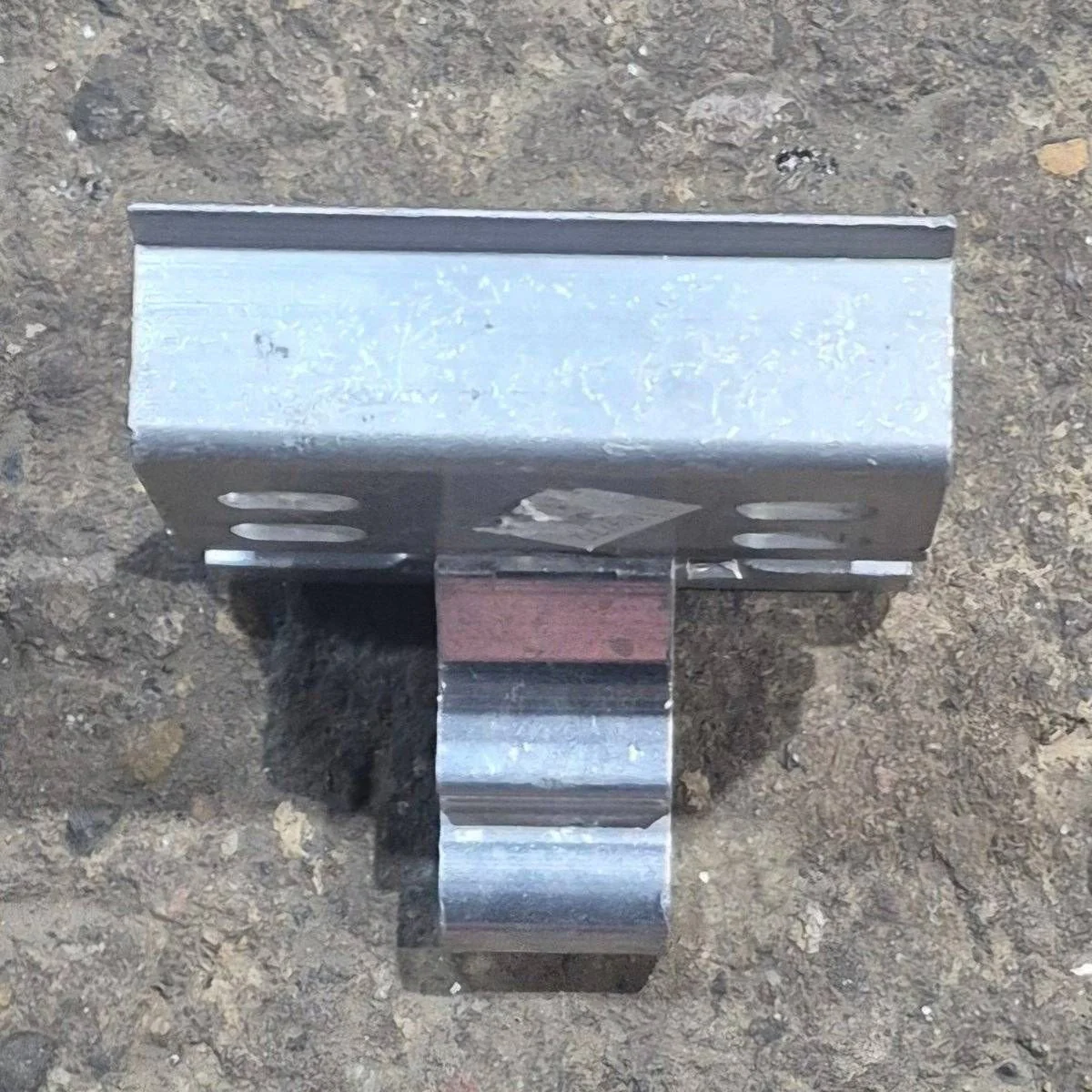 Used Dometic Upper Bracket, Silver - 3109772008 - Image 4