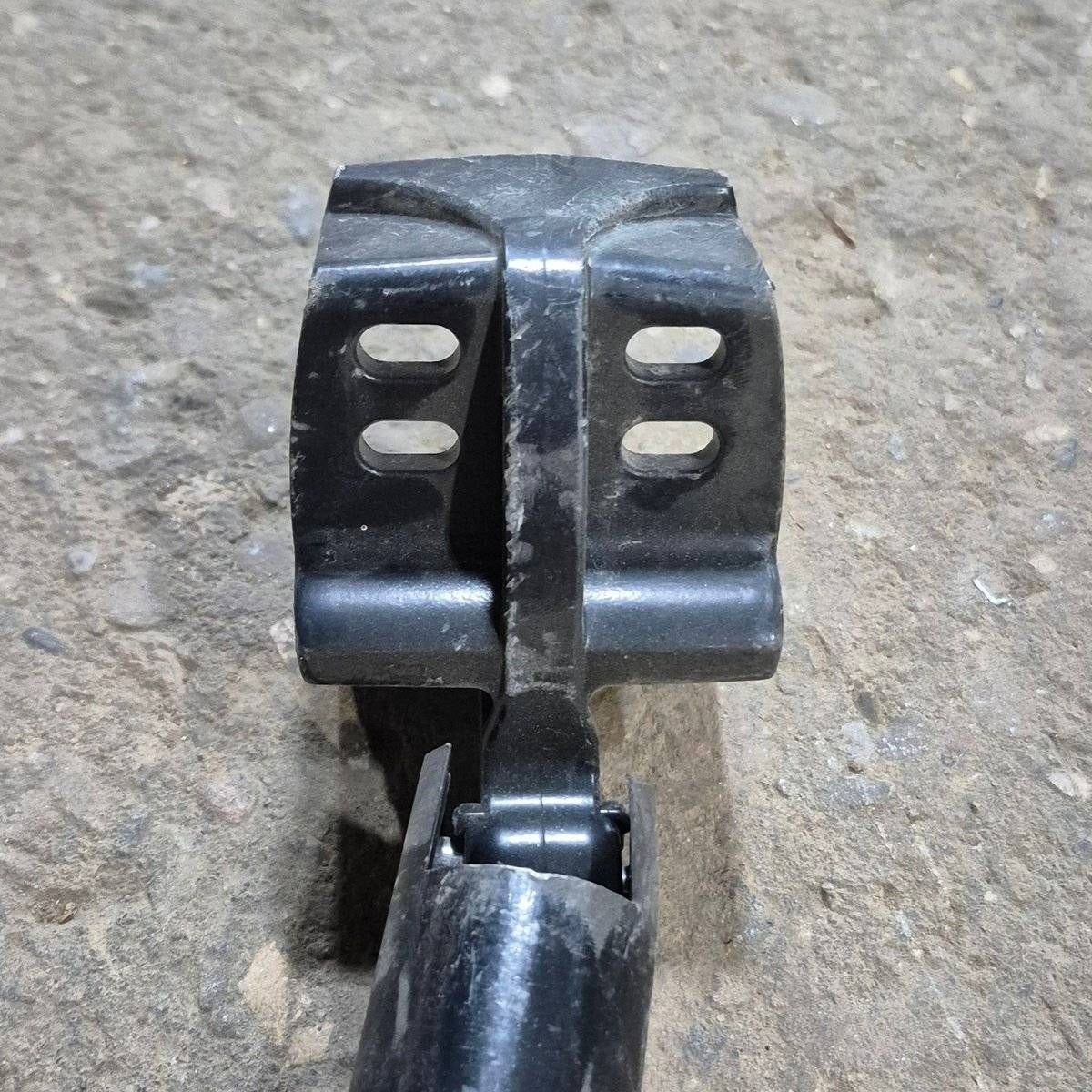 Used Dometic Upper Rafter Arm, Black, 66" - Sunchaser II , 3310793.009U - Image 4