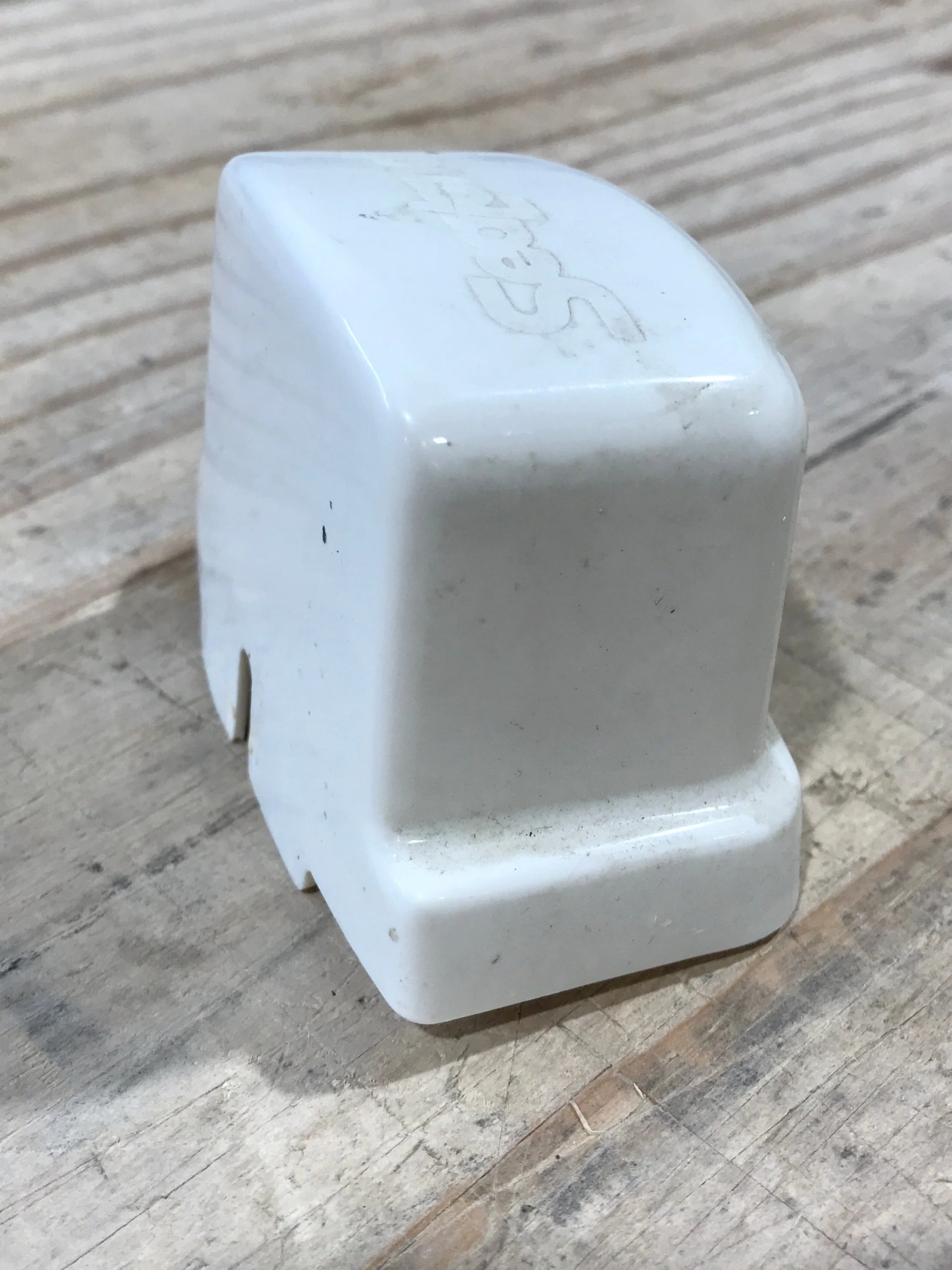 Used Dometic Vacuum Breaker Cover Kit - 385310796 - Image 4