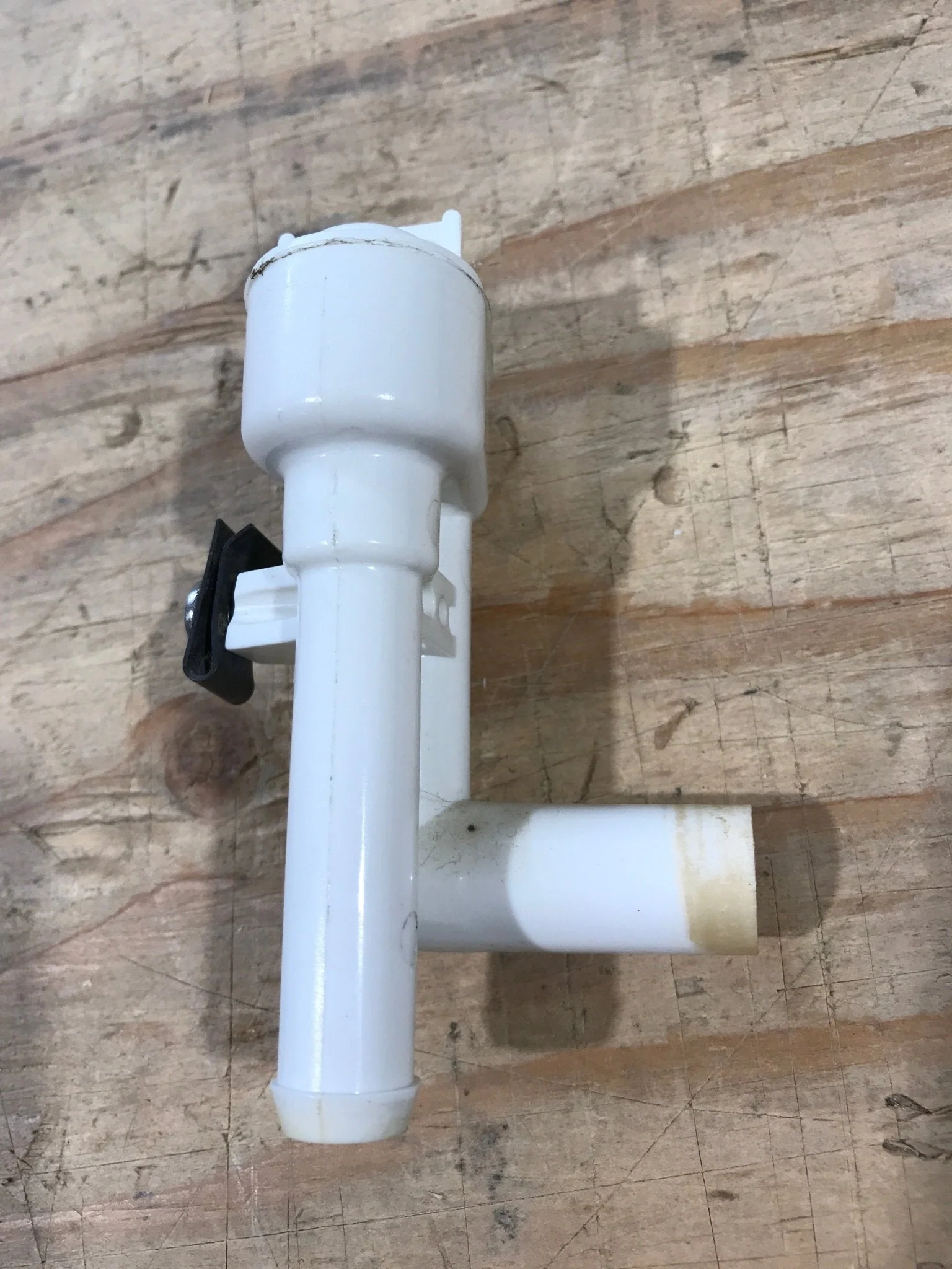 Used Dometic Vacuum Breaker (Without Sprayer) - 385316906 - Image 2