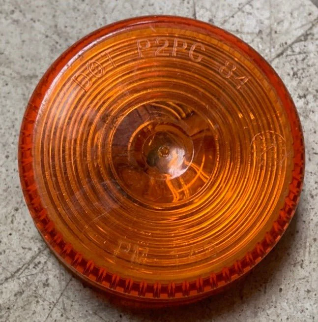 Used DOT P2PC 84 - PM 146 Replacement Marker Light - Amber