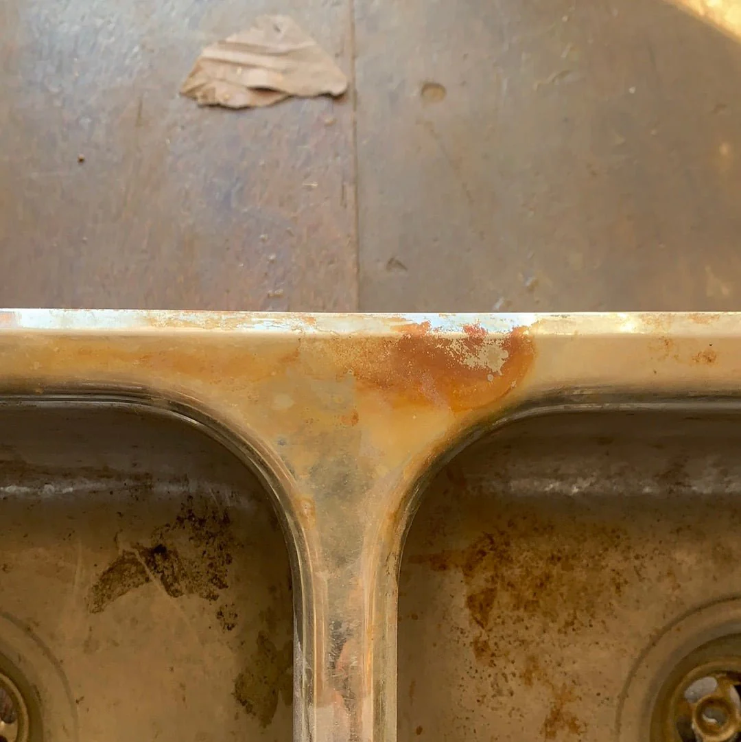 Used Double Kitchen Sink 26 3/4” w x 16” L - Image 2