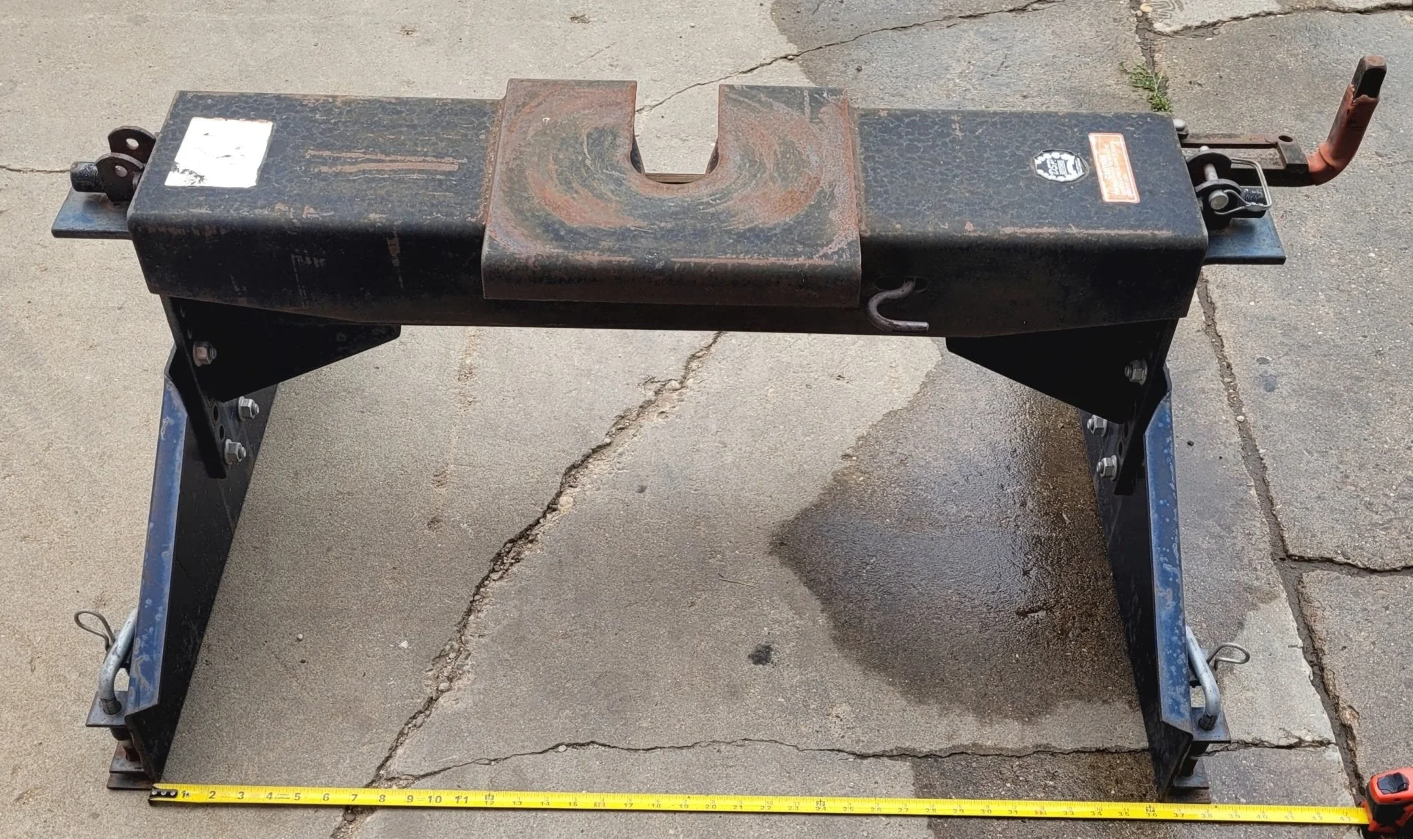 Used DSP Fifth Wheel Trailer Hitch - 17K - Image 3