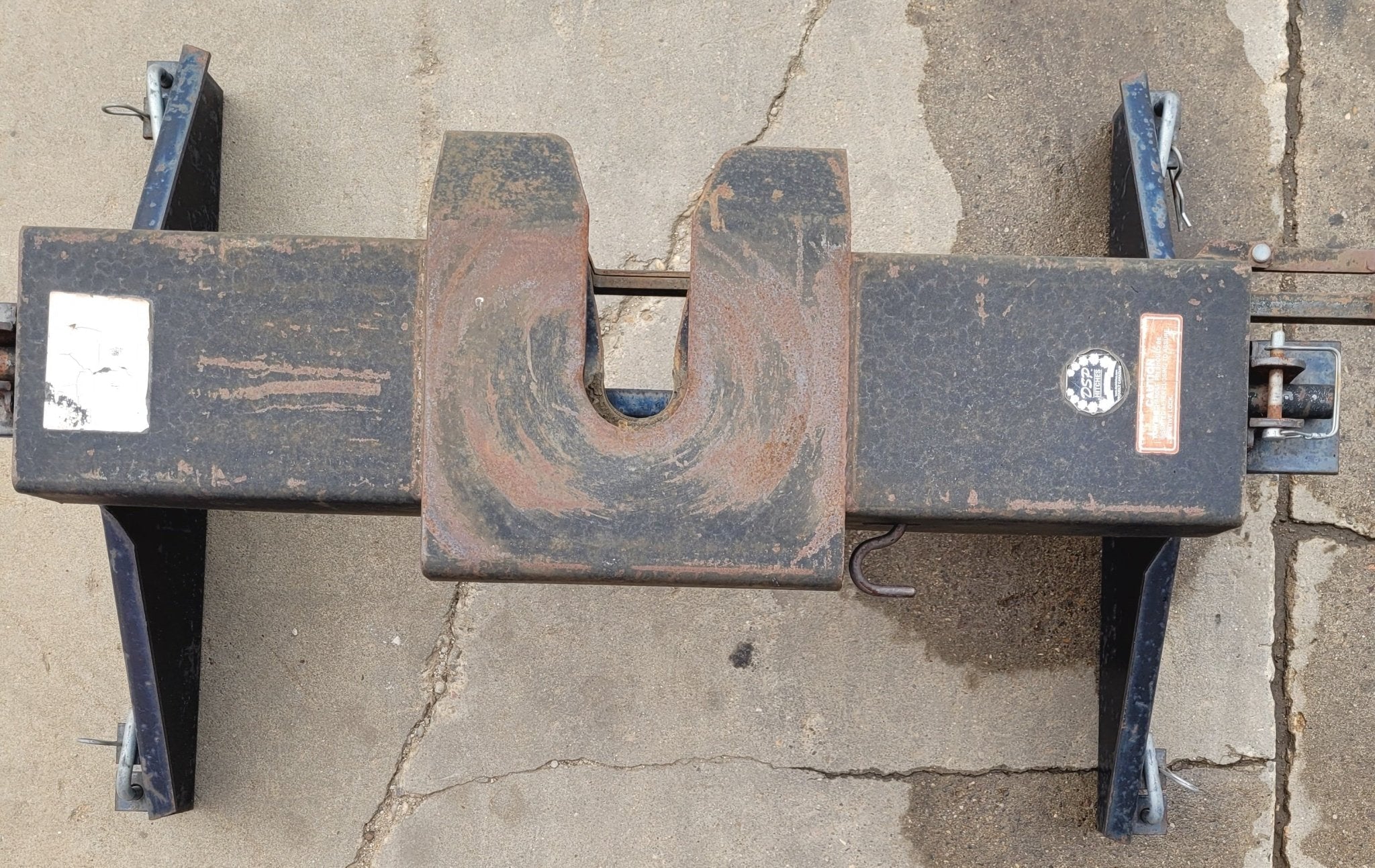Used DSP Fifth Wheel Trailer Hitch - 17K - Image 7