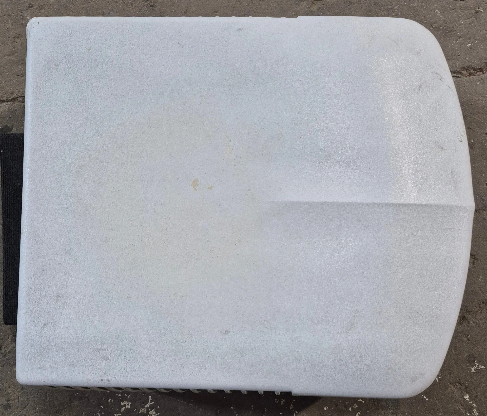 Used Duo-Therm Air Conditioner, Complete, 13500 BTU, Cool Only - 57915.622 - Image 3