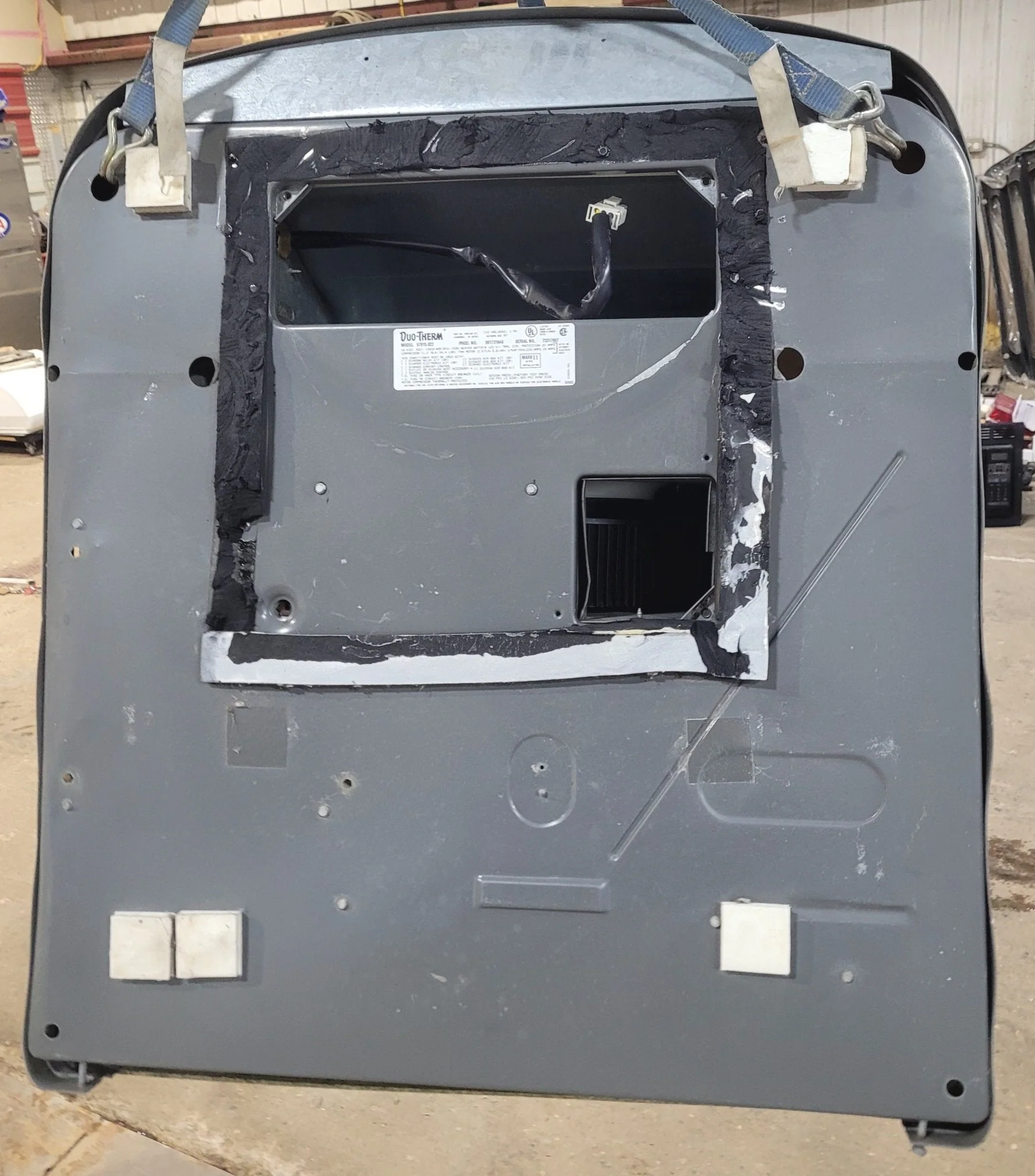 Used Duo-Therm Air Conditioner, Head Unit, 13500 BTU, Cool Only - 57915.622 - Image 7