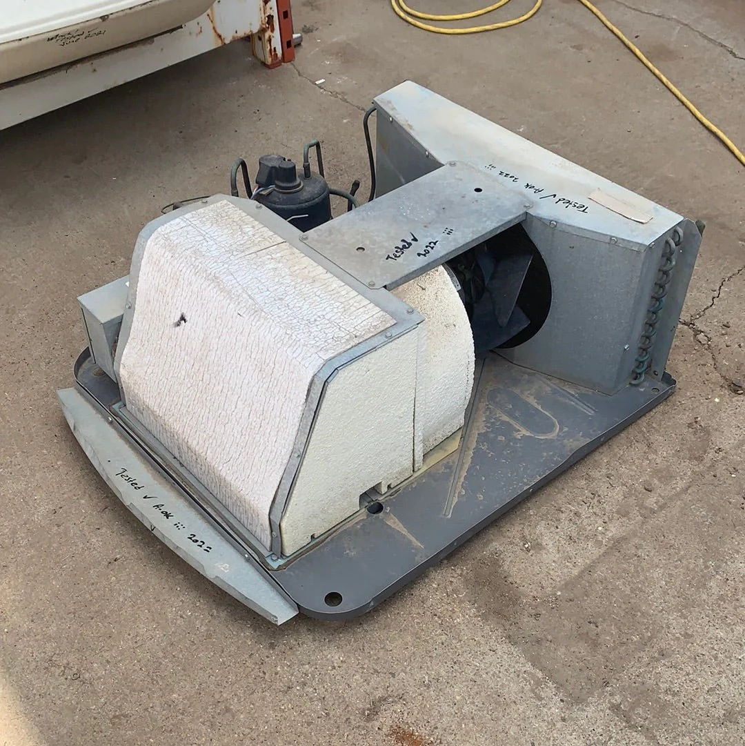 Used Duo-Therm Air Conditioner, Head Unit, 13500 BTU, Cool Only - 57915.622 - Image 2