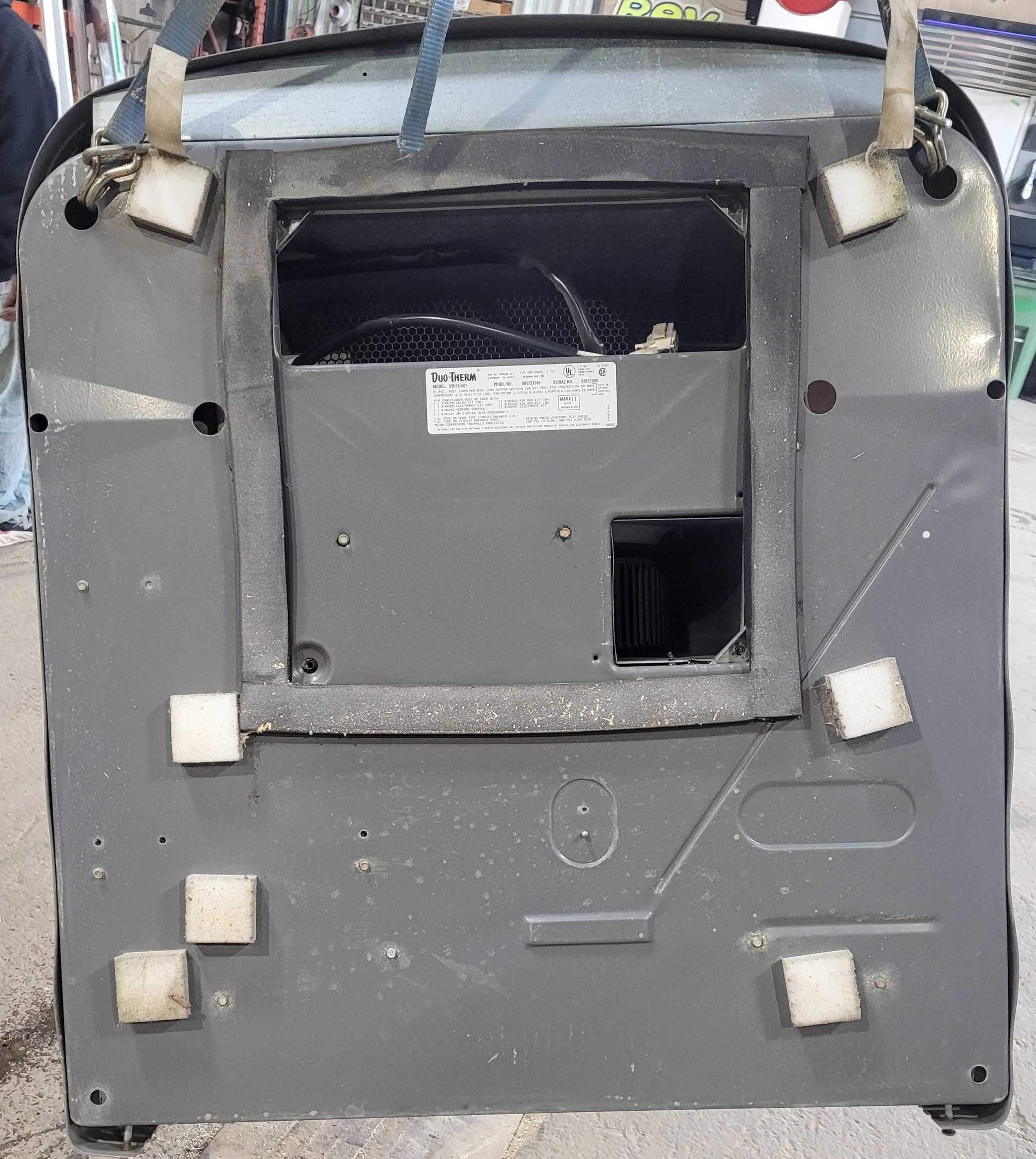 Used Duo-Therm Air Conditioner, Head Unit, 15000 BTU, Cool Only - 59516.501 - Image 8