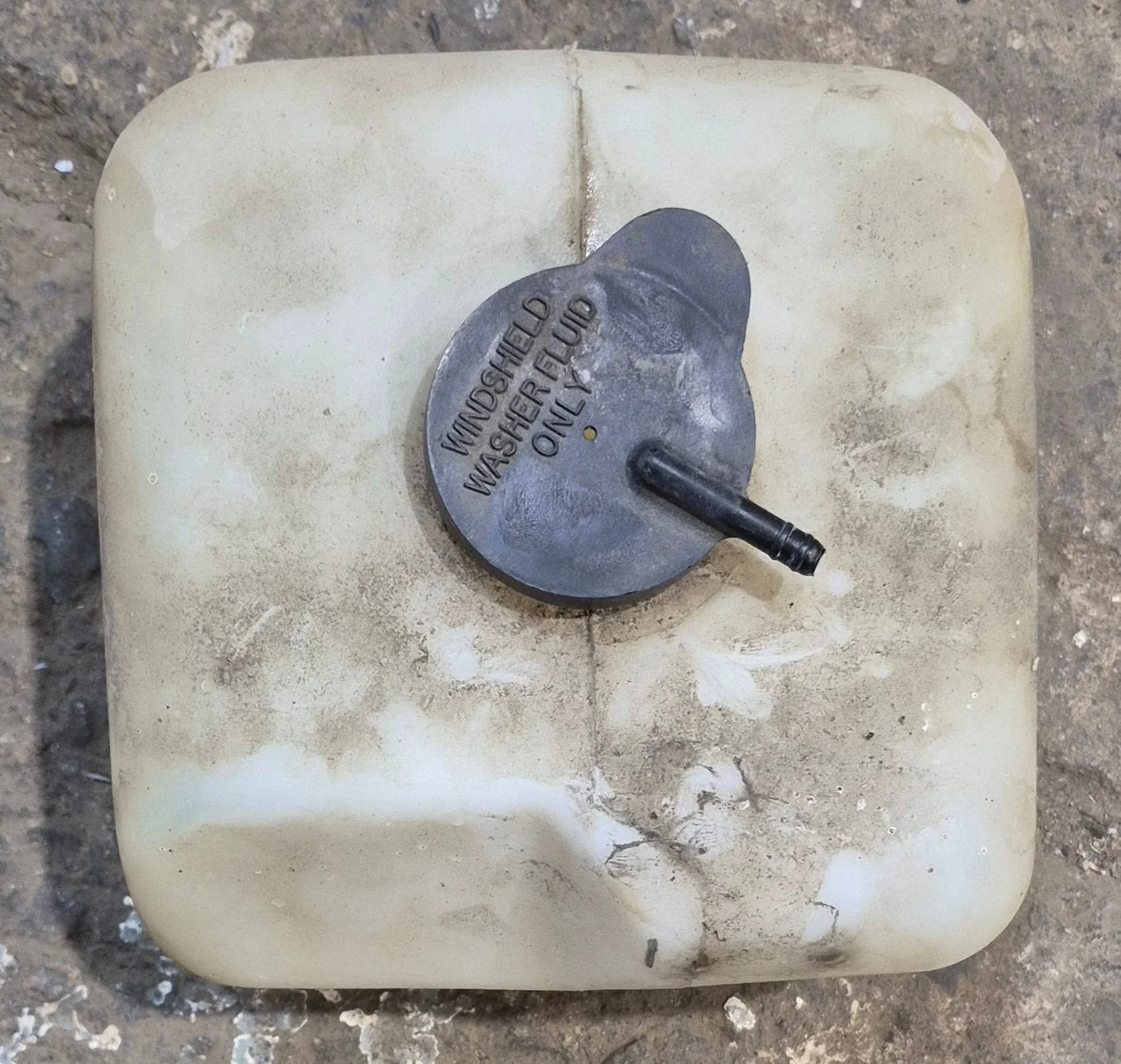 Used Engine Wiper Fluid Reservoir for 1982 GMC Triple E - Image 3