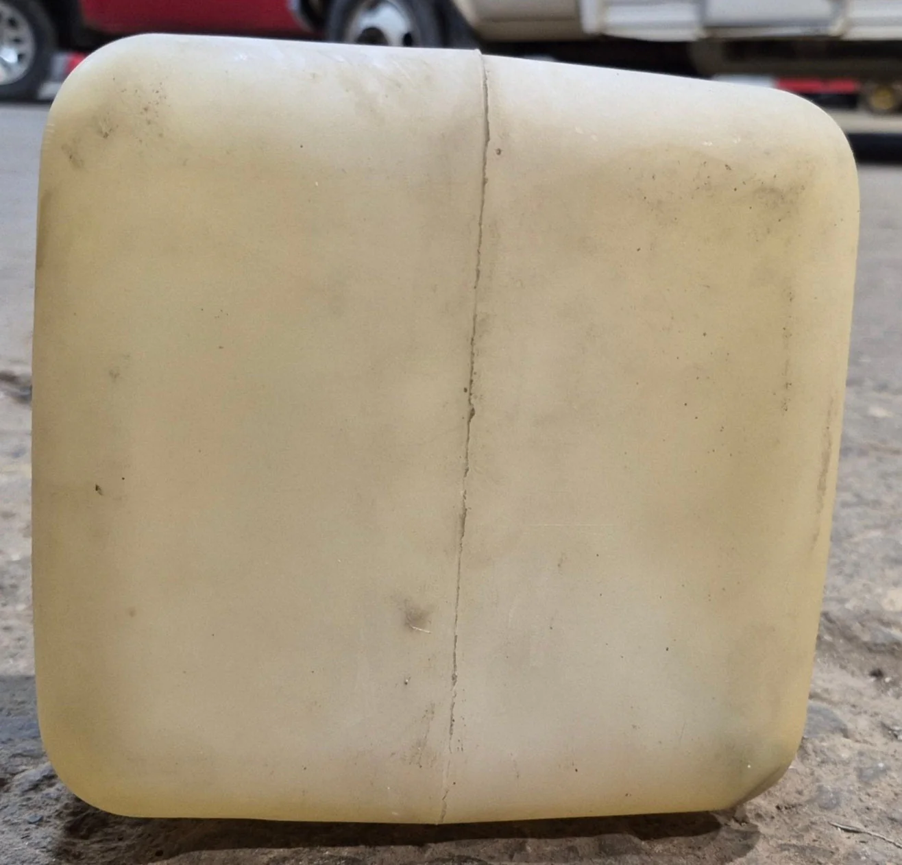 Used Engine Wiper Fluid Reservoir for 1982 GMC Triple E - Image 4