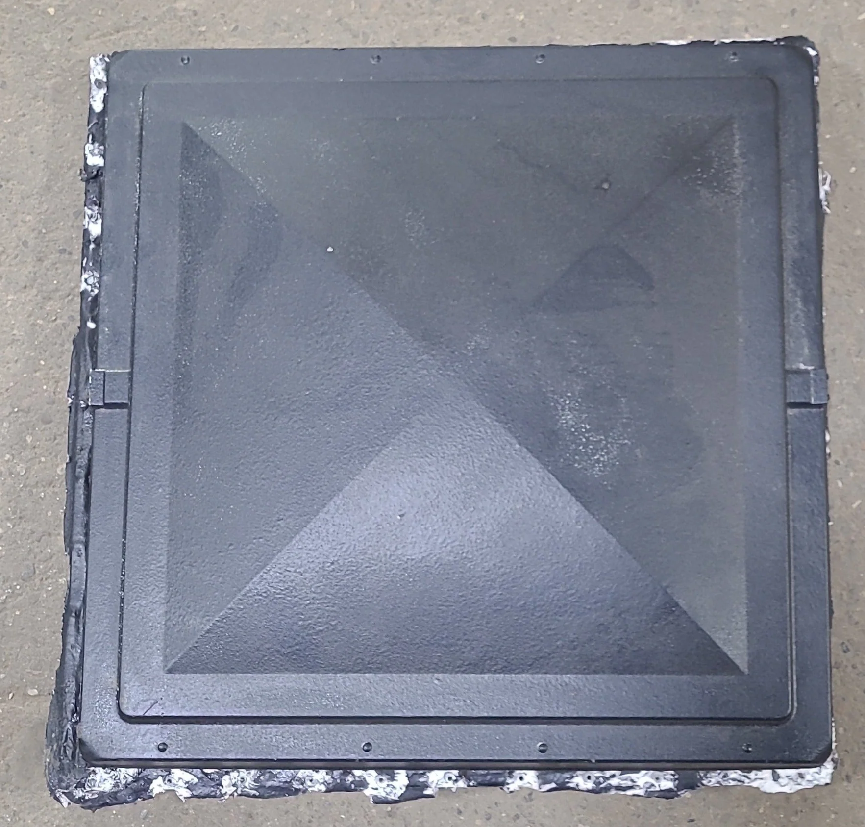 Used Escape Hatch 24" X 24"