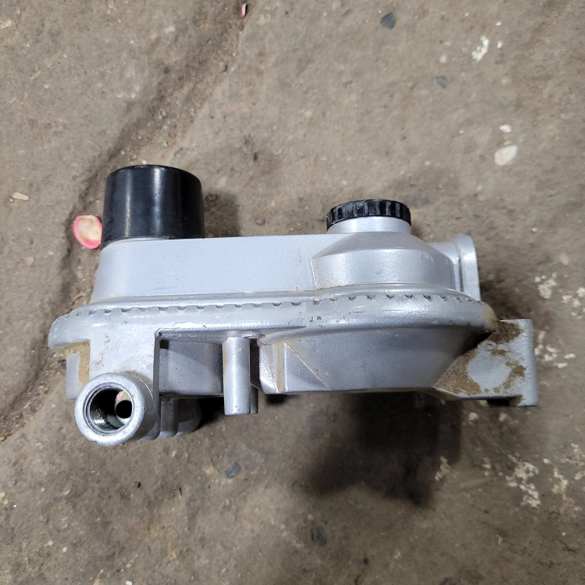 Used Fairview GR-9984 High Capacity RV Camper LP Propane Automatic Changeover Regulator - Image 5