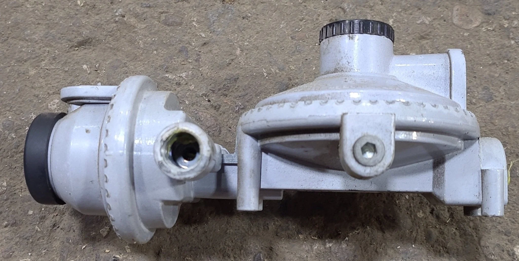 Used Fairview GR-9984XF High Capacity RV Camper LP Propane Automatic Changeover Regulator - Image 2