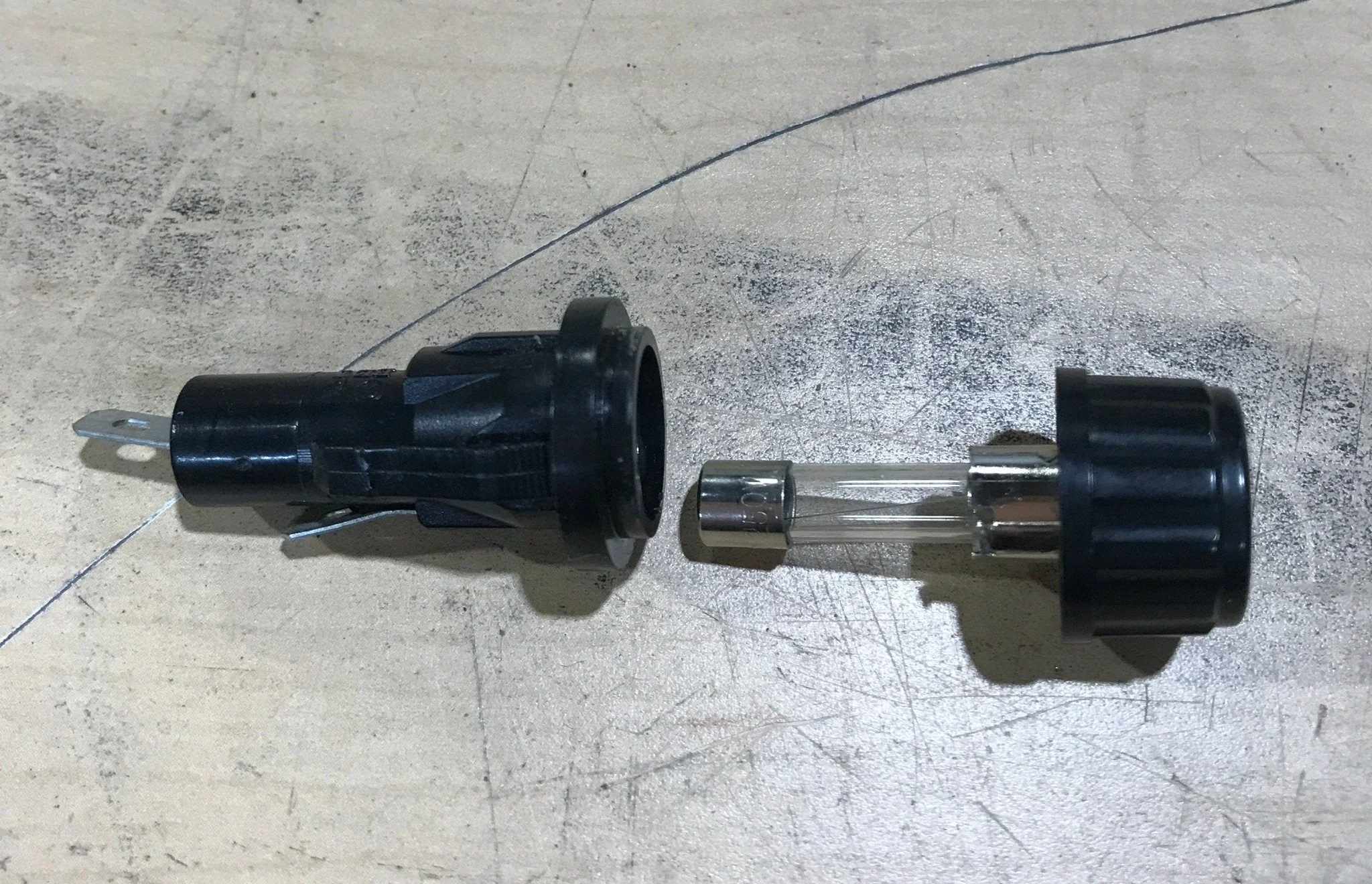 Used Fantastic Fan Fuse Holder - K9018-09 - Image 3