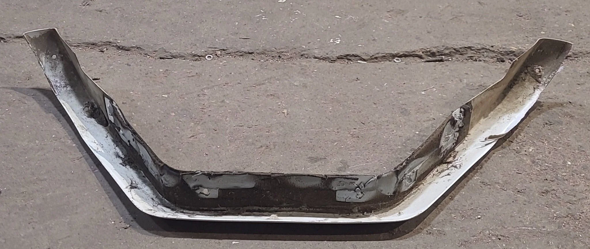 Used Fender Skirt 27" X 13 3/4" - Image 5