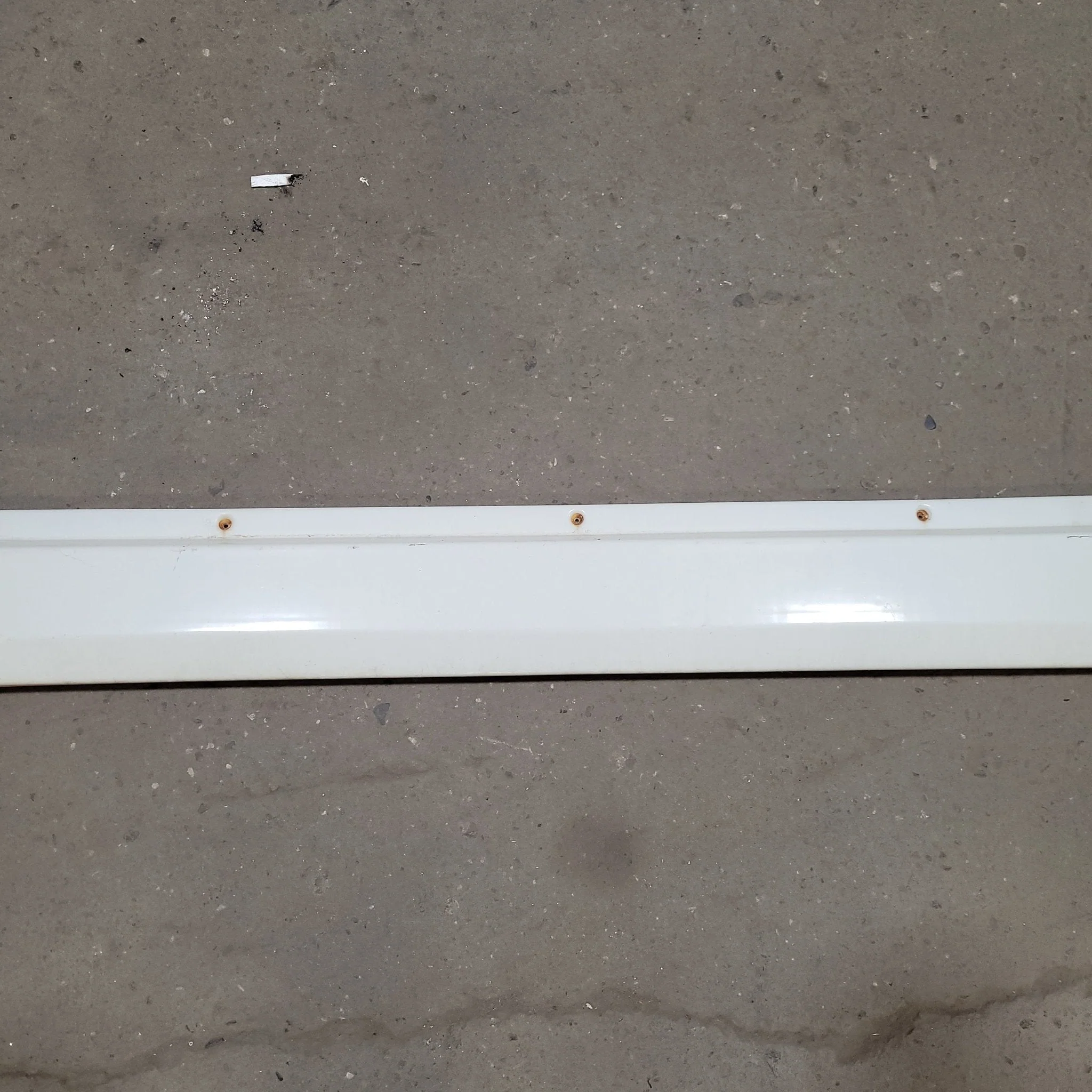 Used Fender Skirt 46" X 13" - Image 3