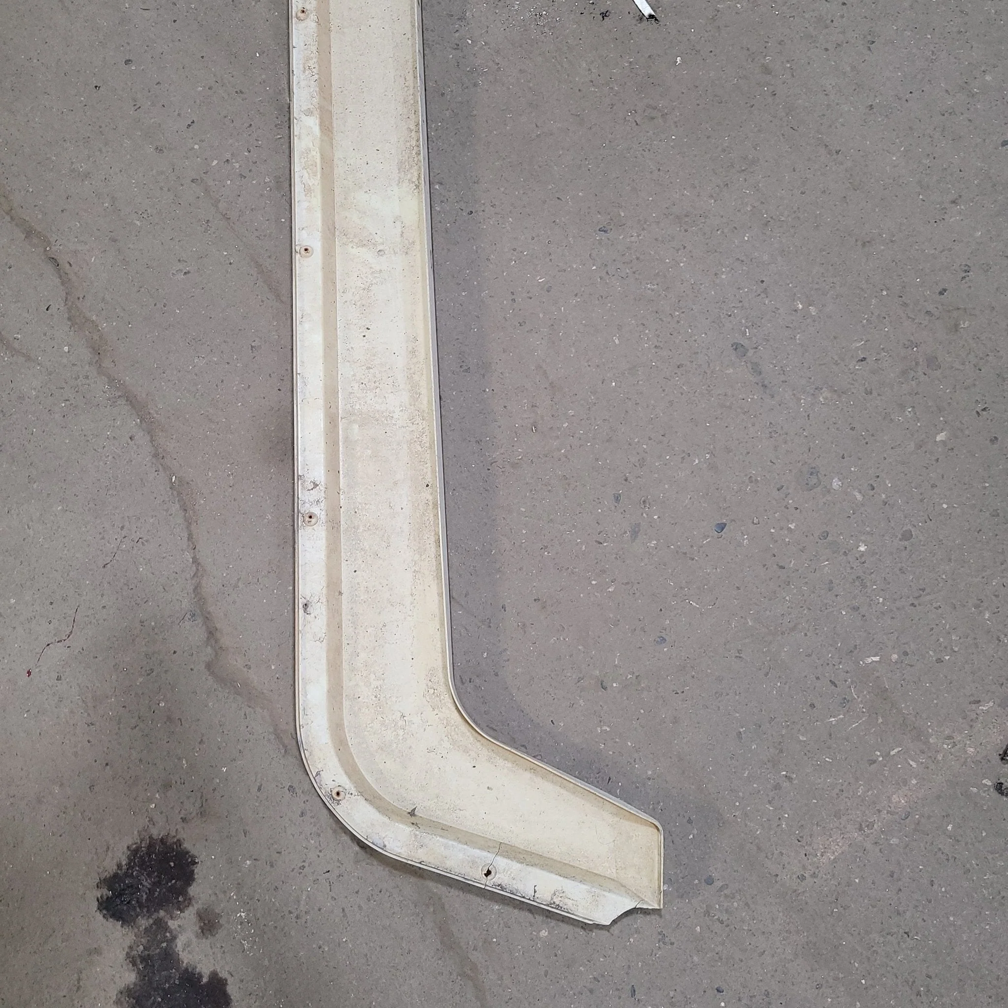 Used Fender Skirt 46" X 13" - Image 5