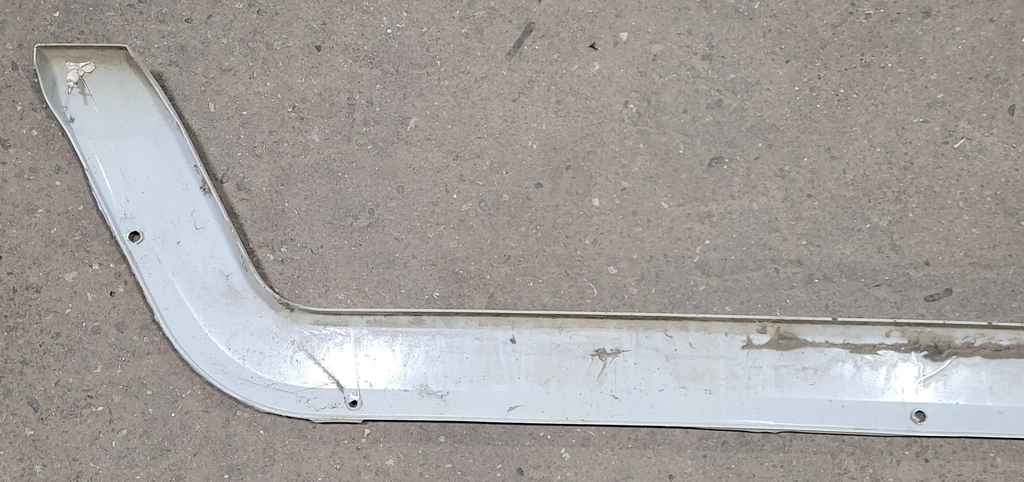 Used Fender Skirt 54" X 16" - Image 5