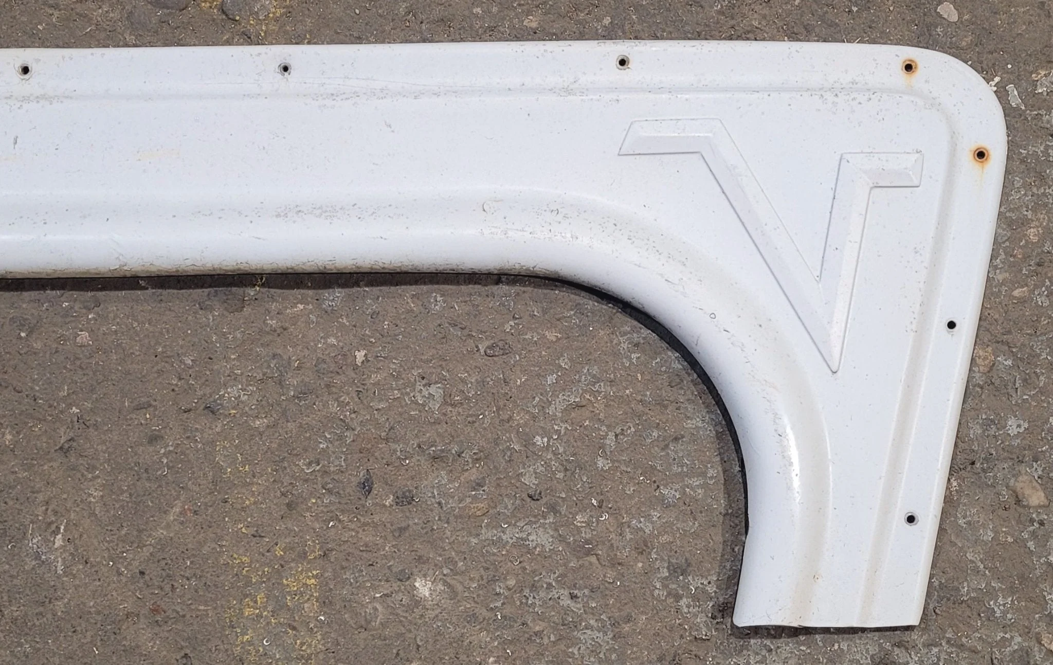 Used Fender Skirt 68 1/4" - Image 5